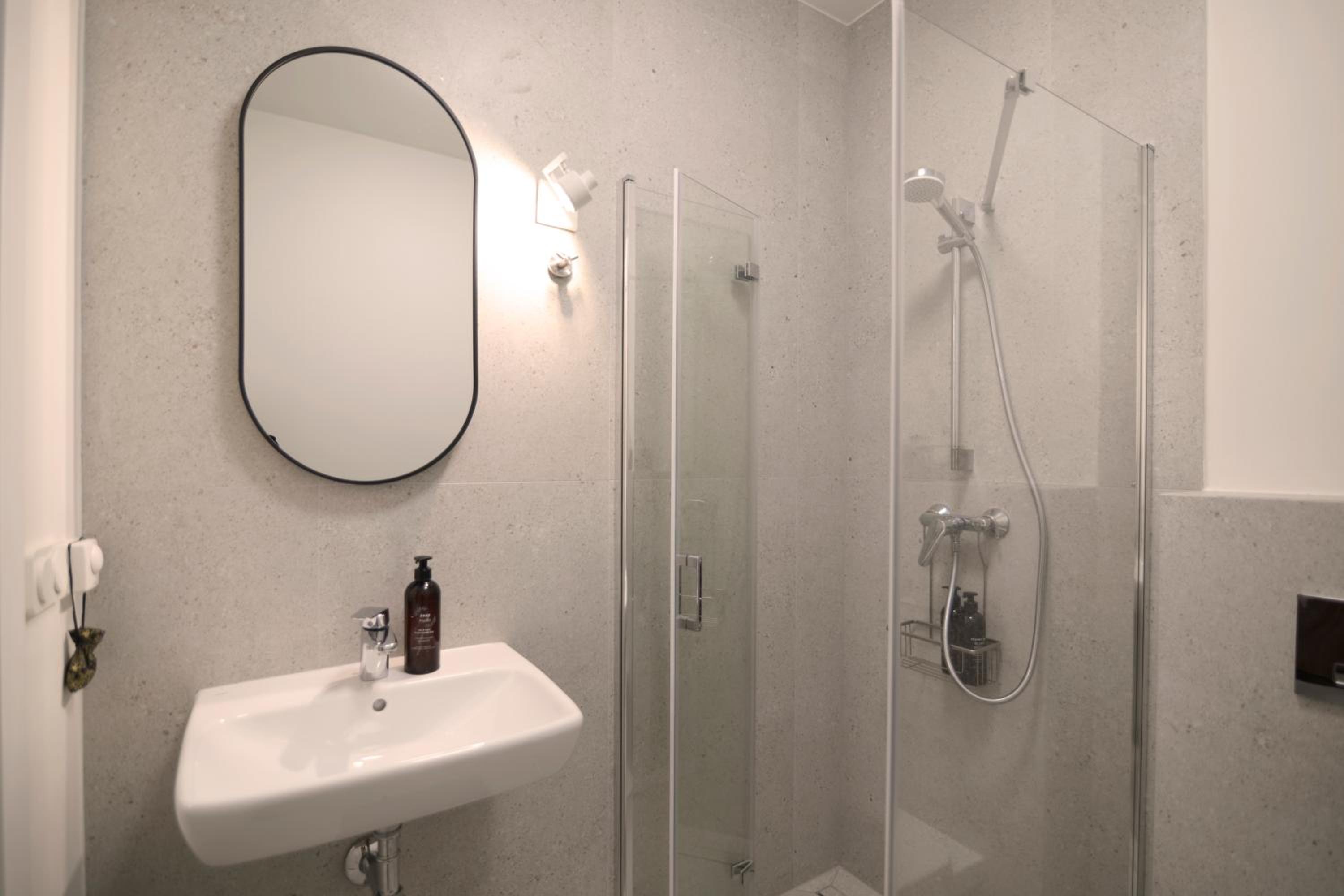 Energetic Apartment in City Center!