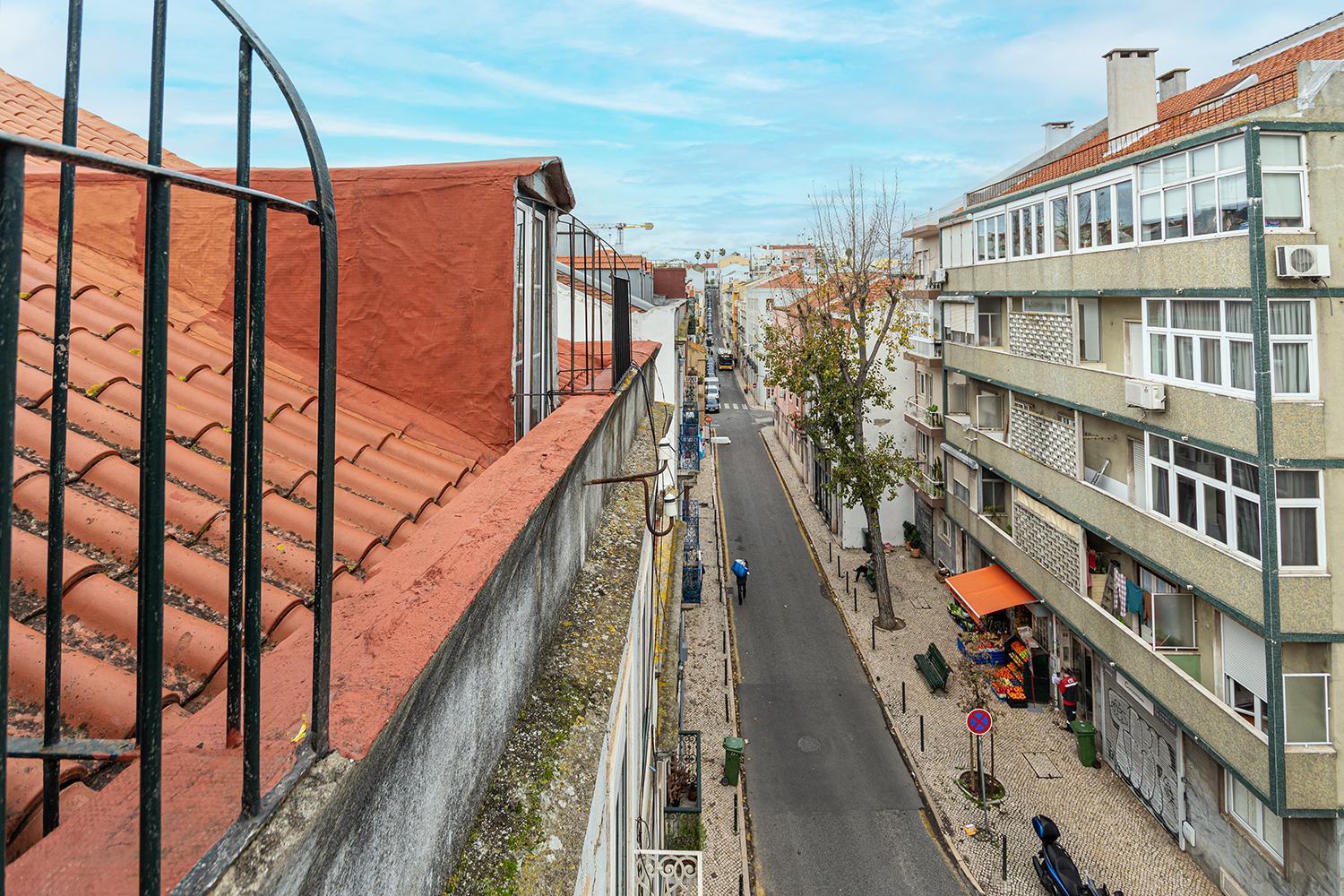 Third floor apartment at Graça neighbourhood view 2