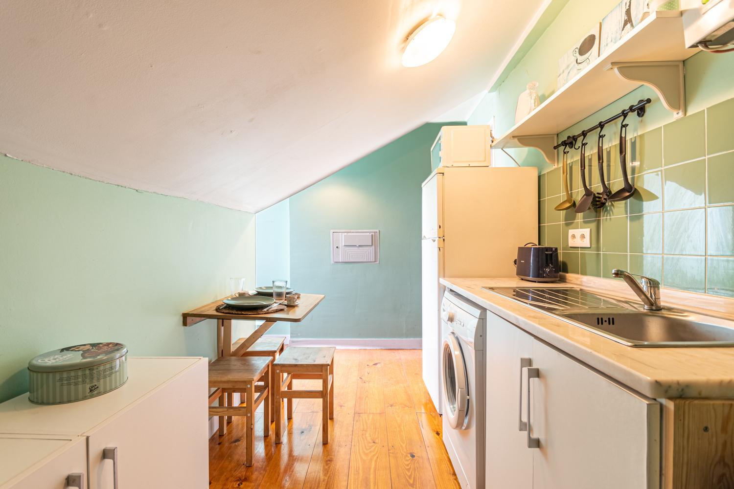 Third floor apartment at Graça neighbourhood view 3
