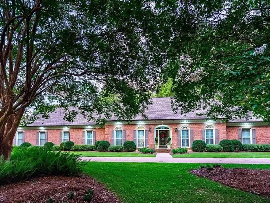 LaGrange Vacations - Lakefront Retreat w/ Guest House - Property Image 10
