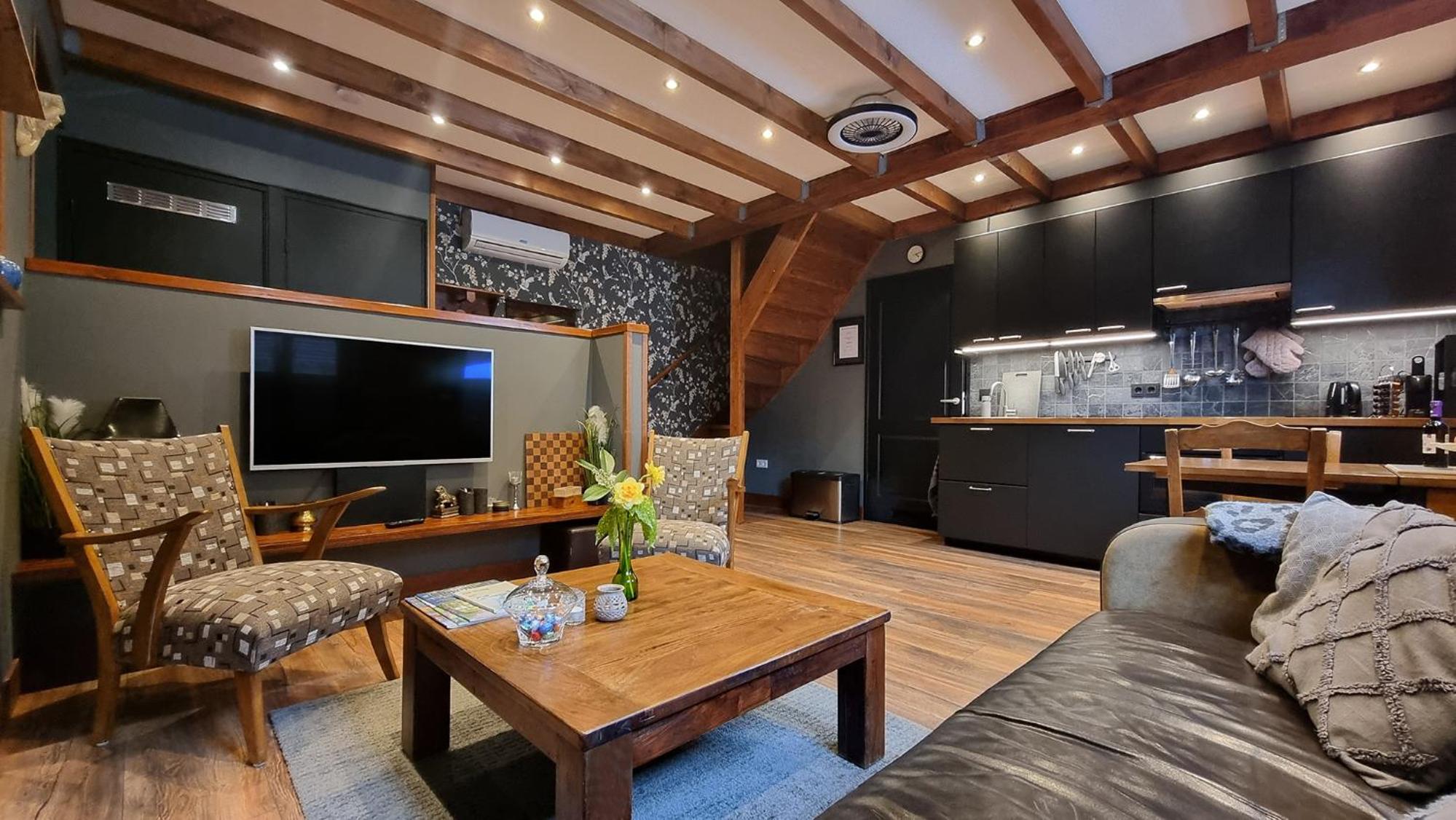 Hotel Bed Op Steeg Vakantiehuis / Bed and Breakfast - Image 1