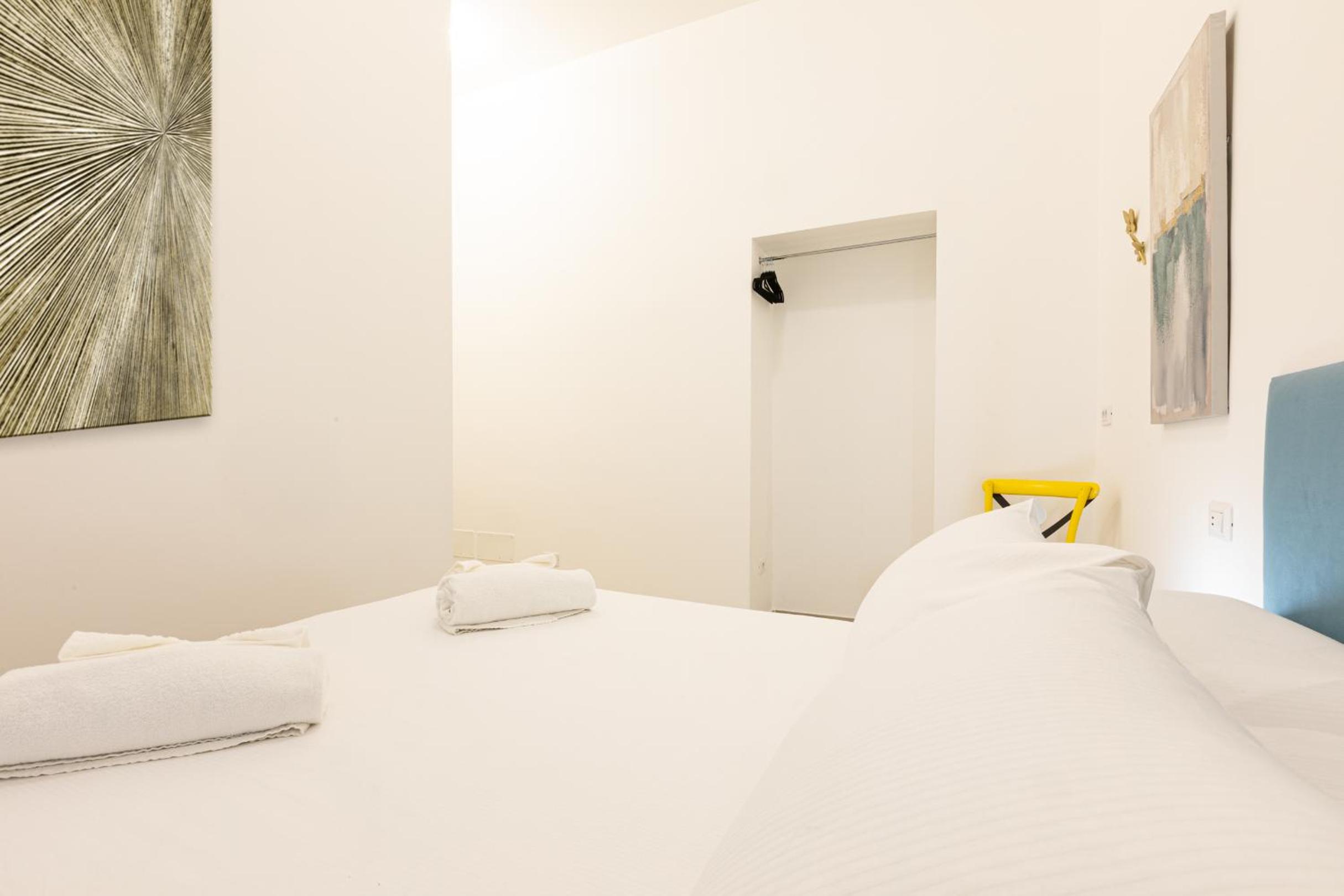 Trastevere Exclusive Three Bedroom Apartment