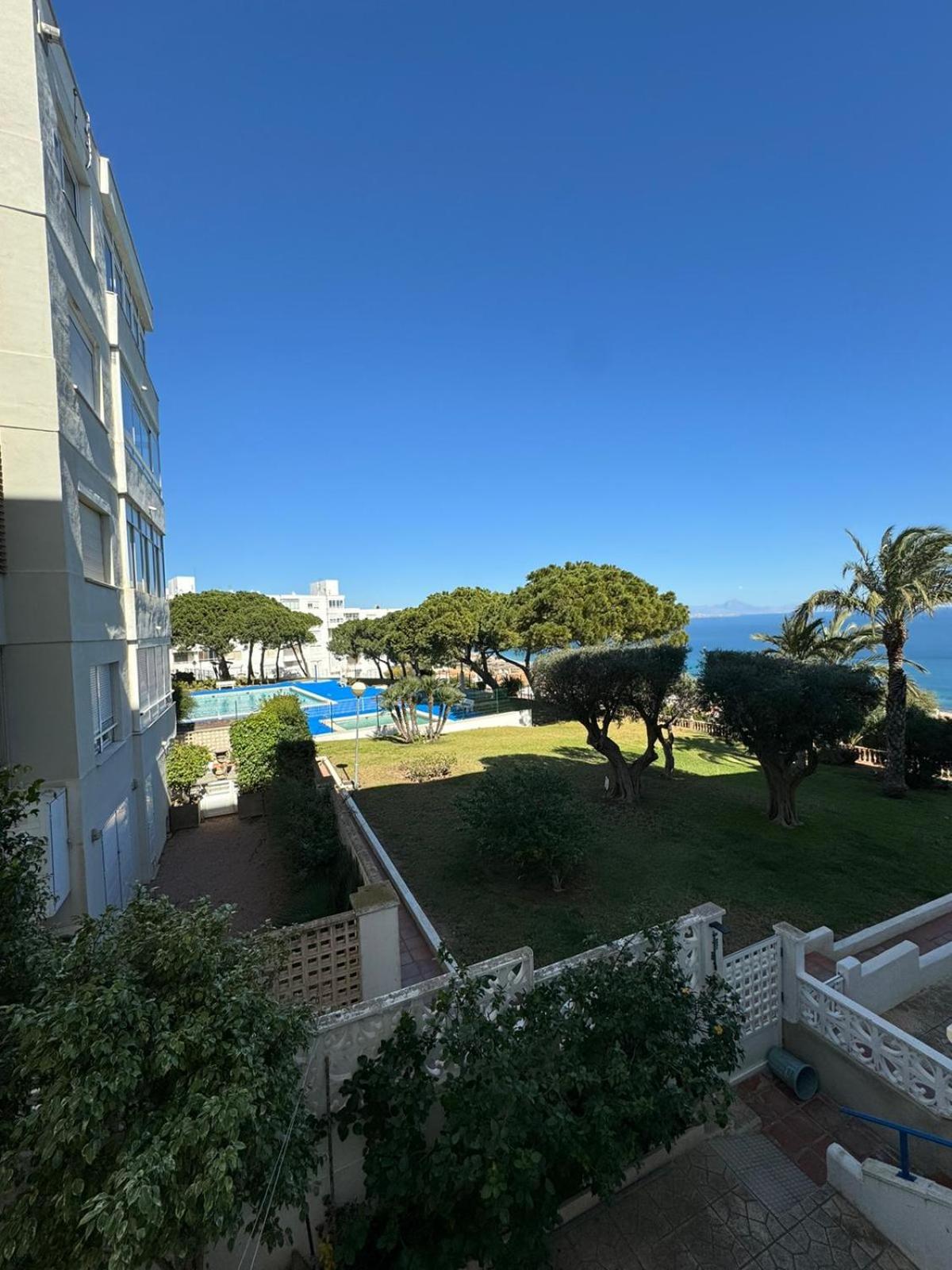 Stylish Seaview Apartment