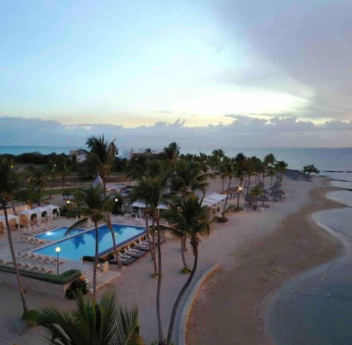Gourgeous 2 bedroom Beach Apt Playa Nueva Romana view 5