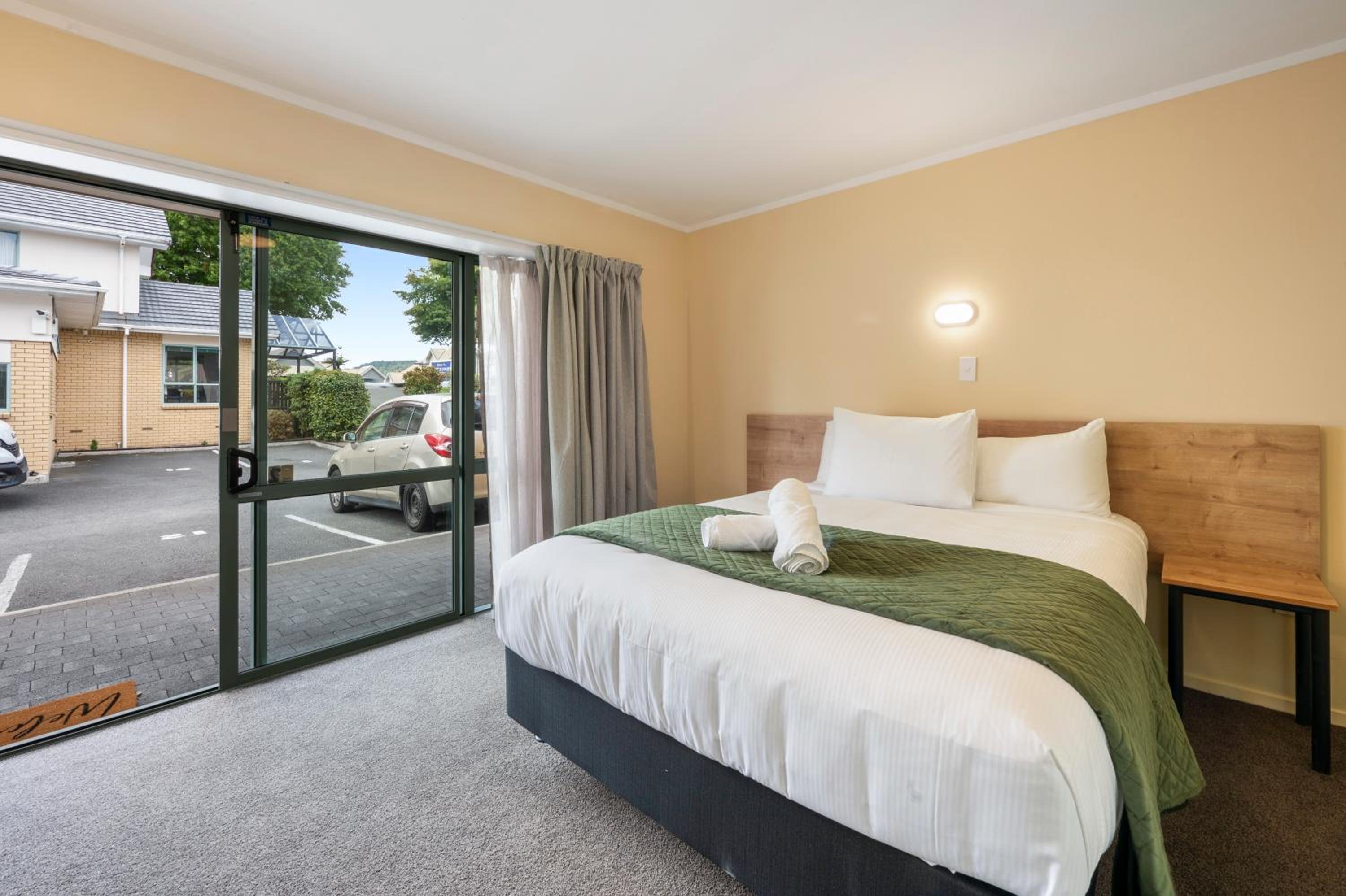Fenton Court Motel