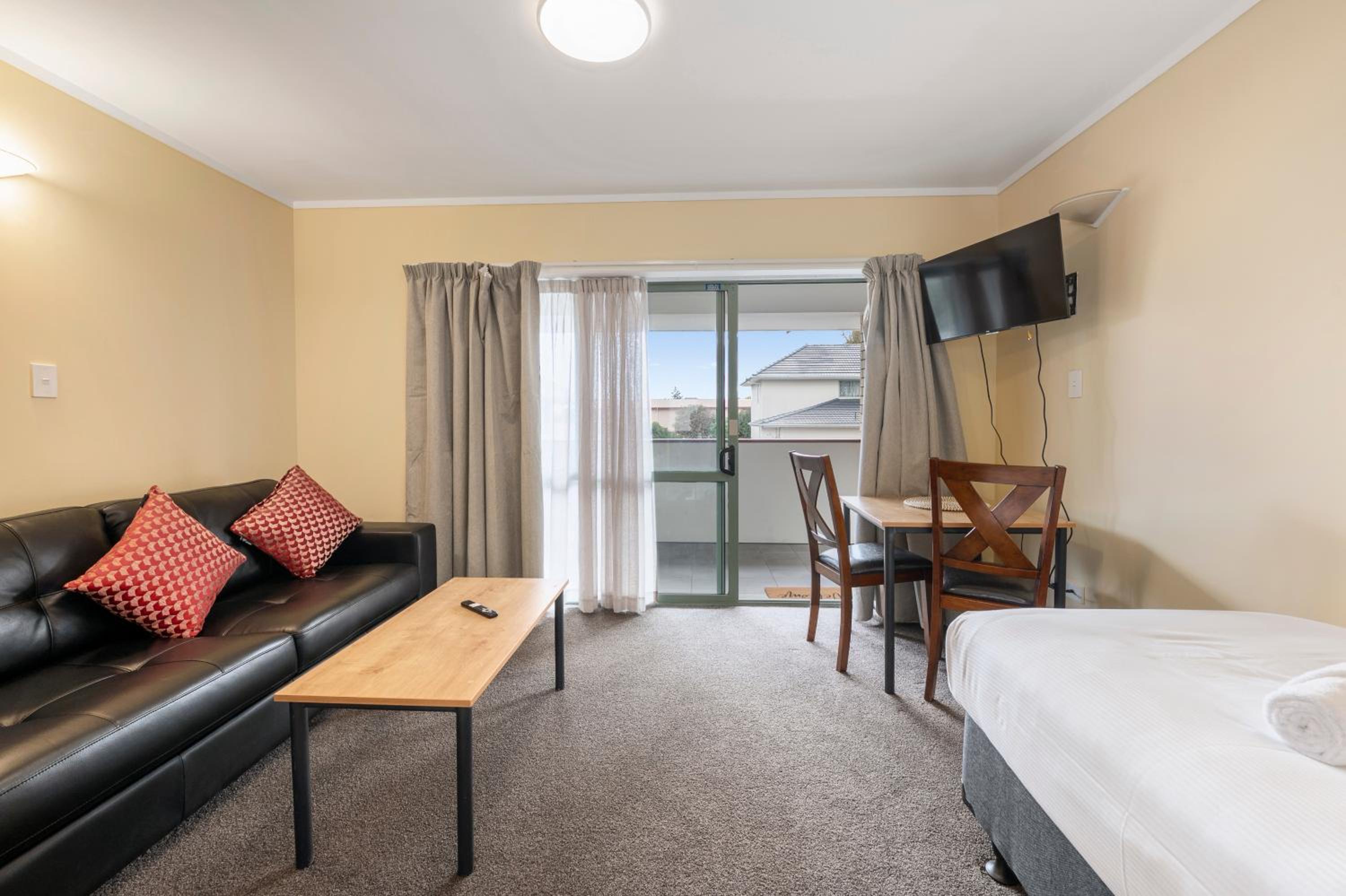 Fenton Court Motel