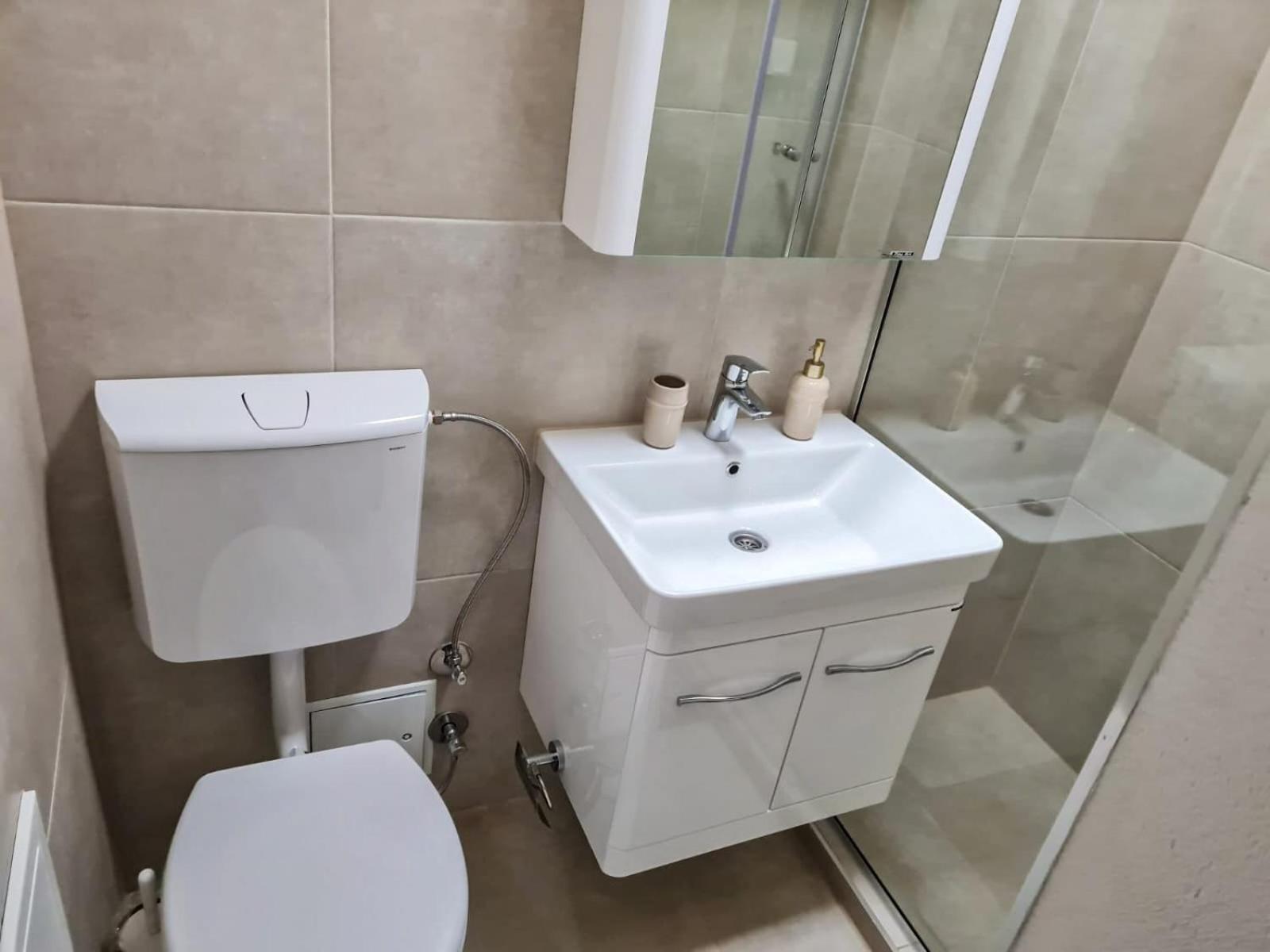 Mirror Apartment