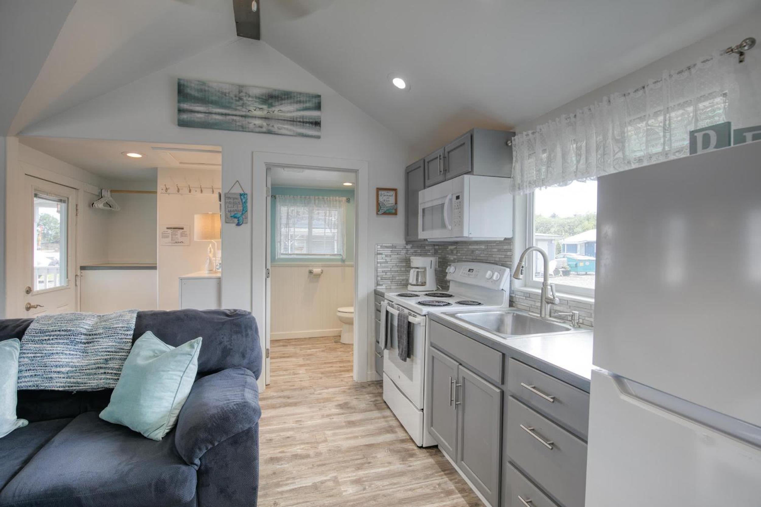 Mermaid Cottage 1-bedroom beach cottage