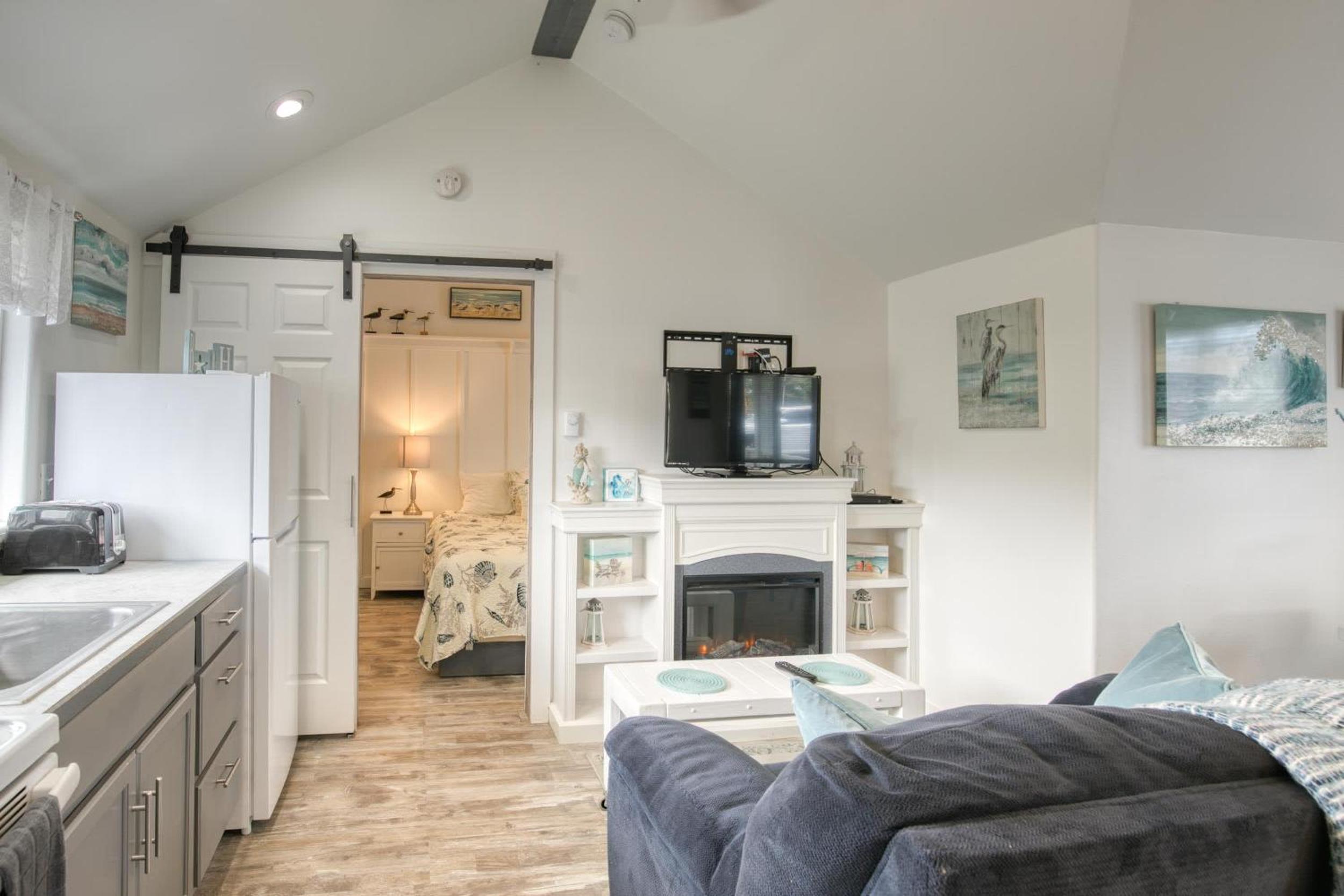 Mermaid Cottage 1-bedroom beach cottage