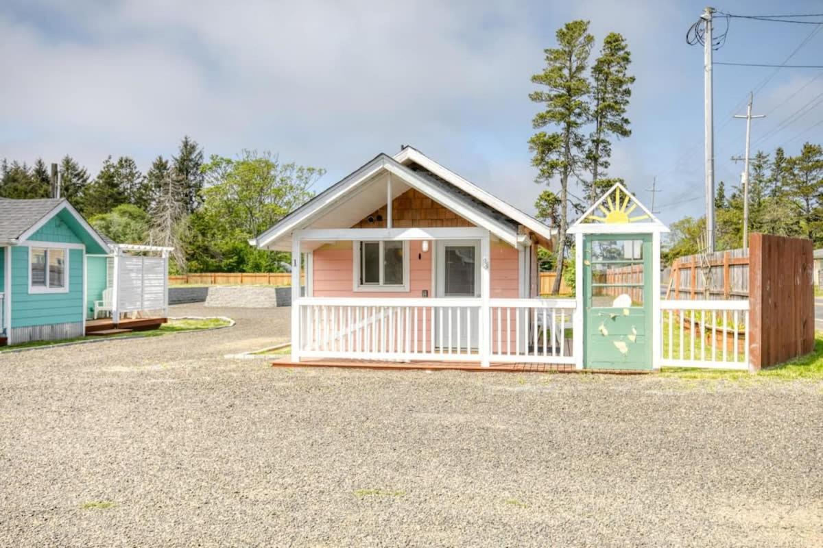 Hotel Seascapes Cottage 1-Bed by the Sea w fireplace - Image 1