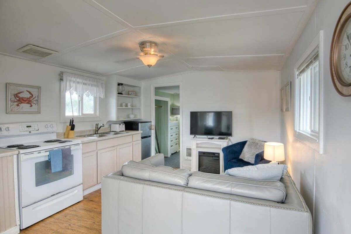 Seascapes Cottage 1-Bed by the Sea w fireplace view 2