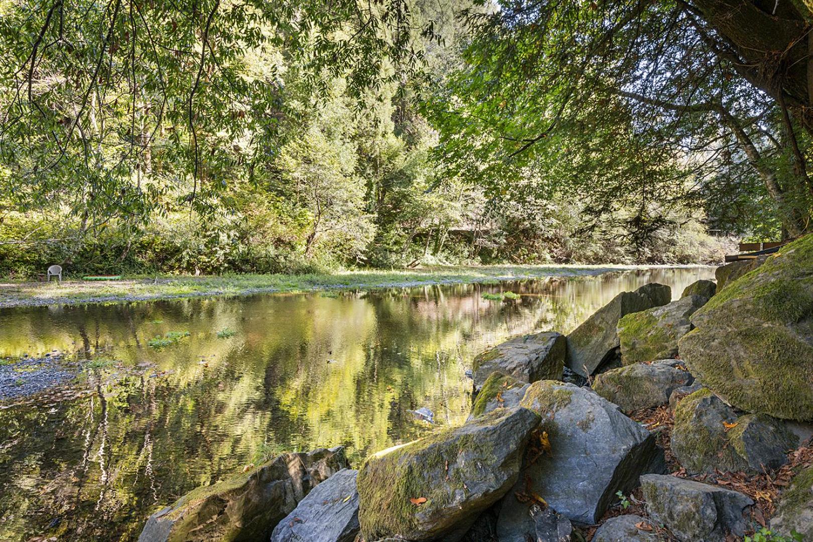 Creekside Lodge