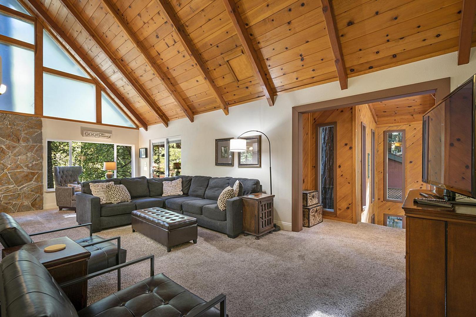 Creekside Lodge