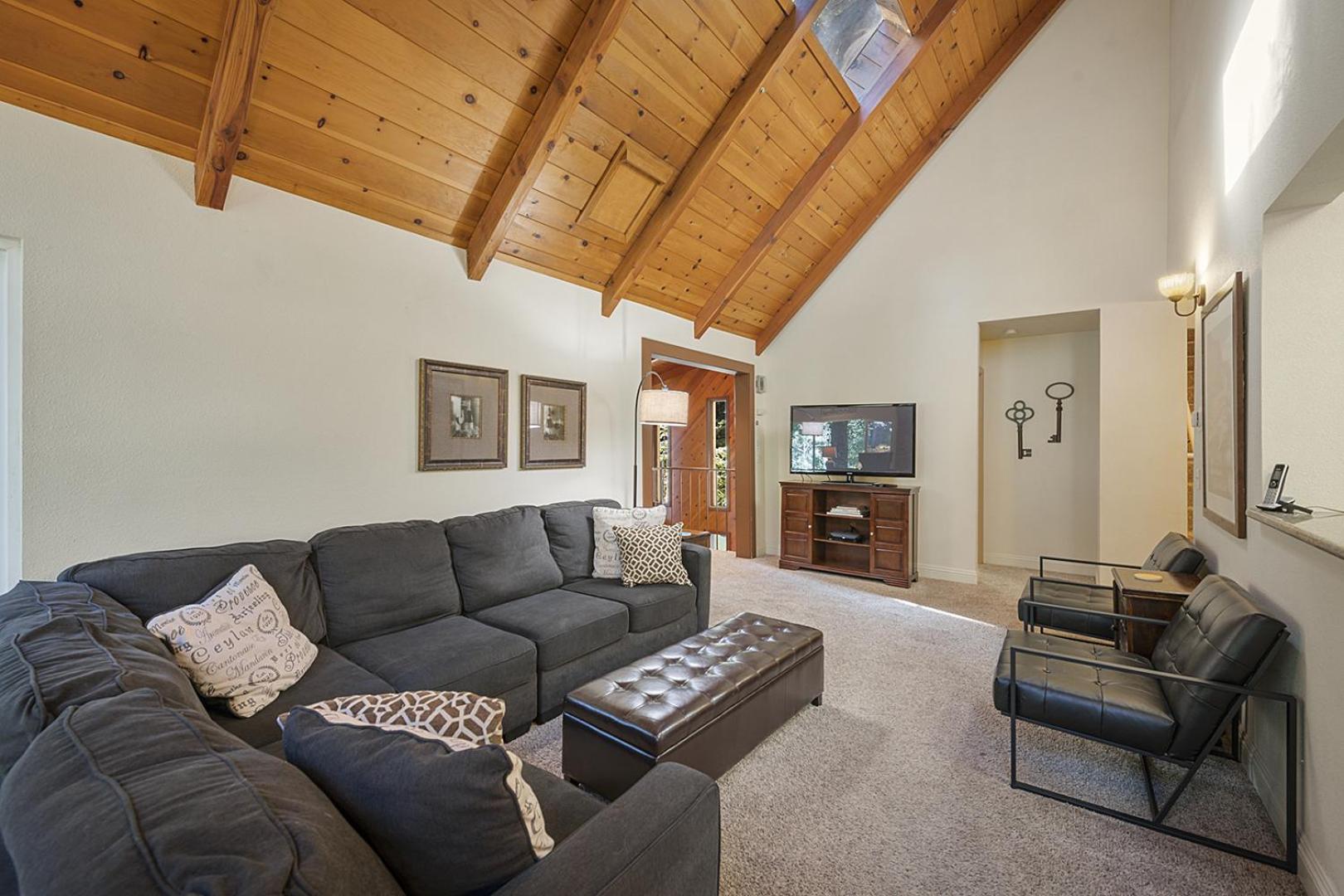 Creekside Lodge
