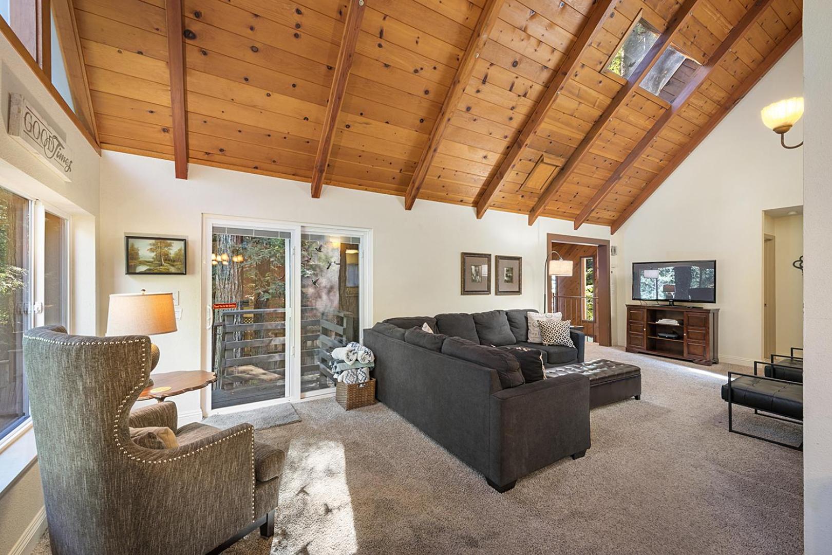 Creekside Lodge
