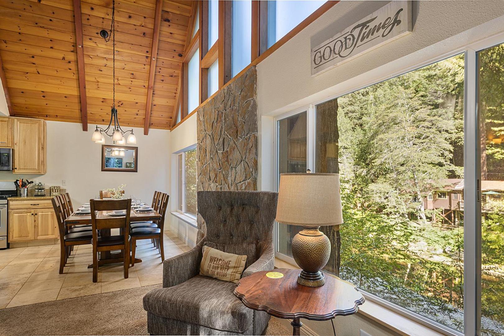 Creekside Lodge