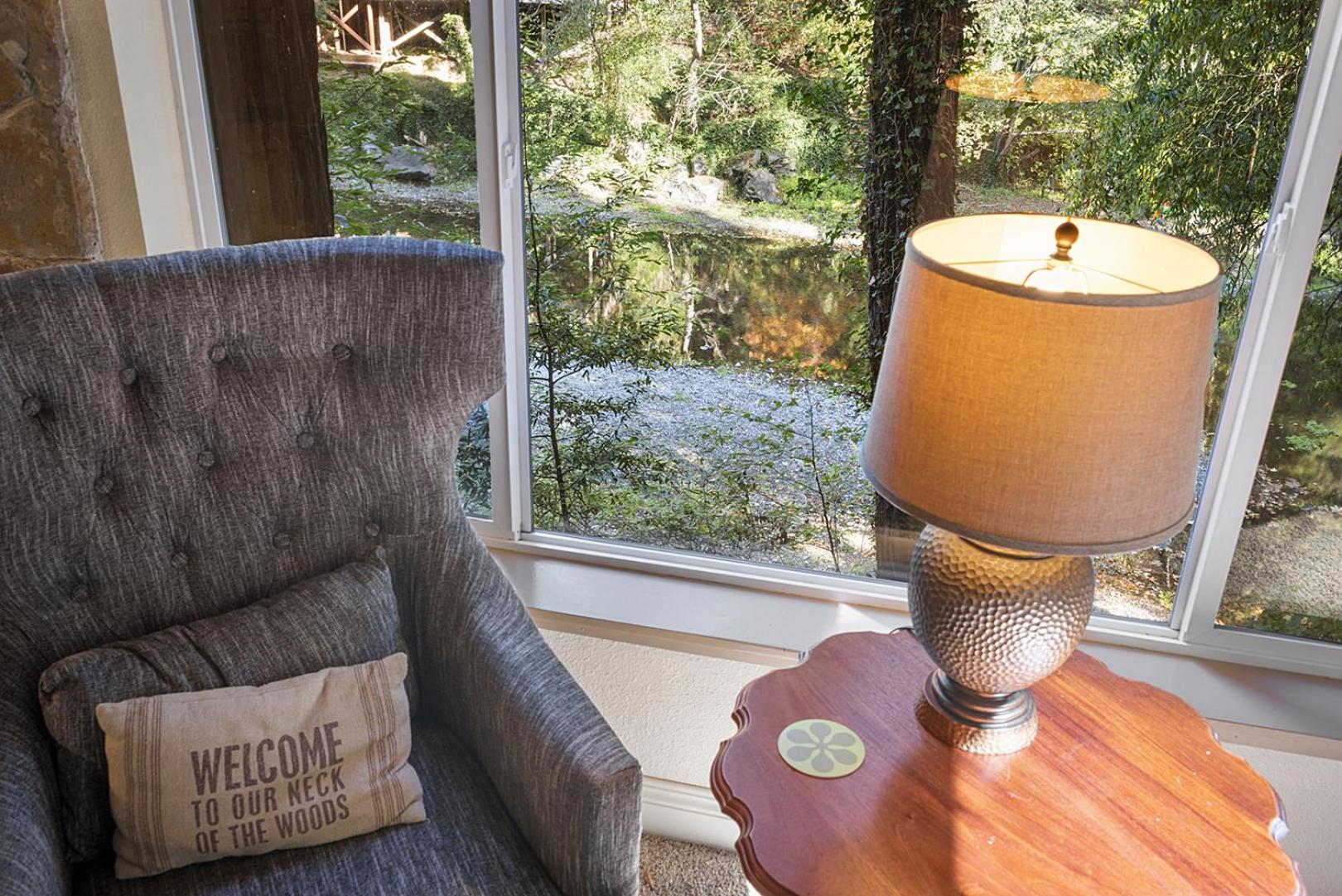 Creekside Lodge