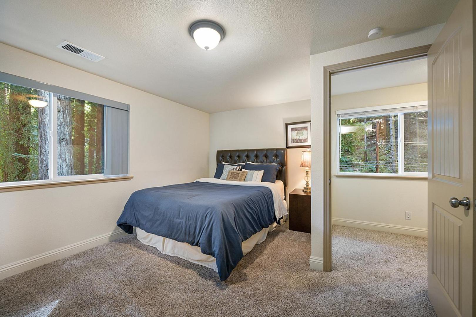 Creekside Lodge