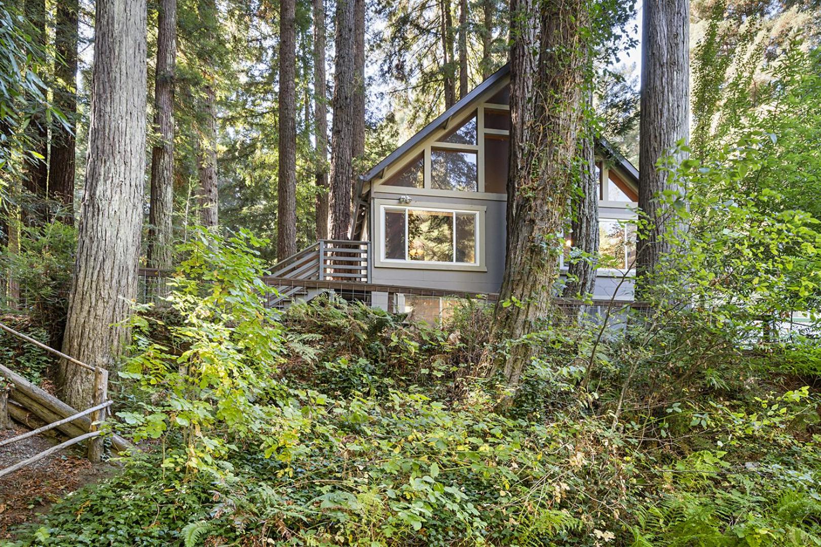 Creekside Lodge