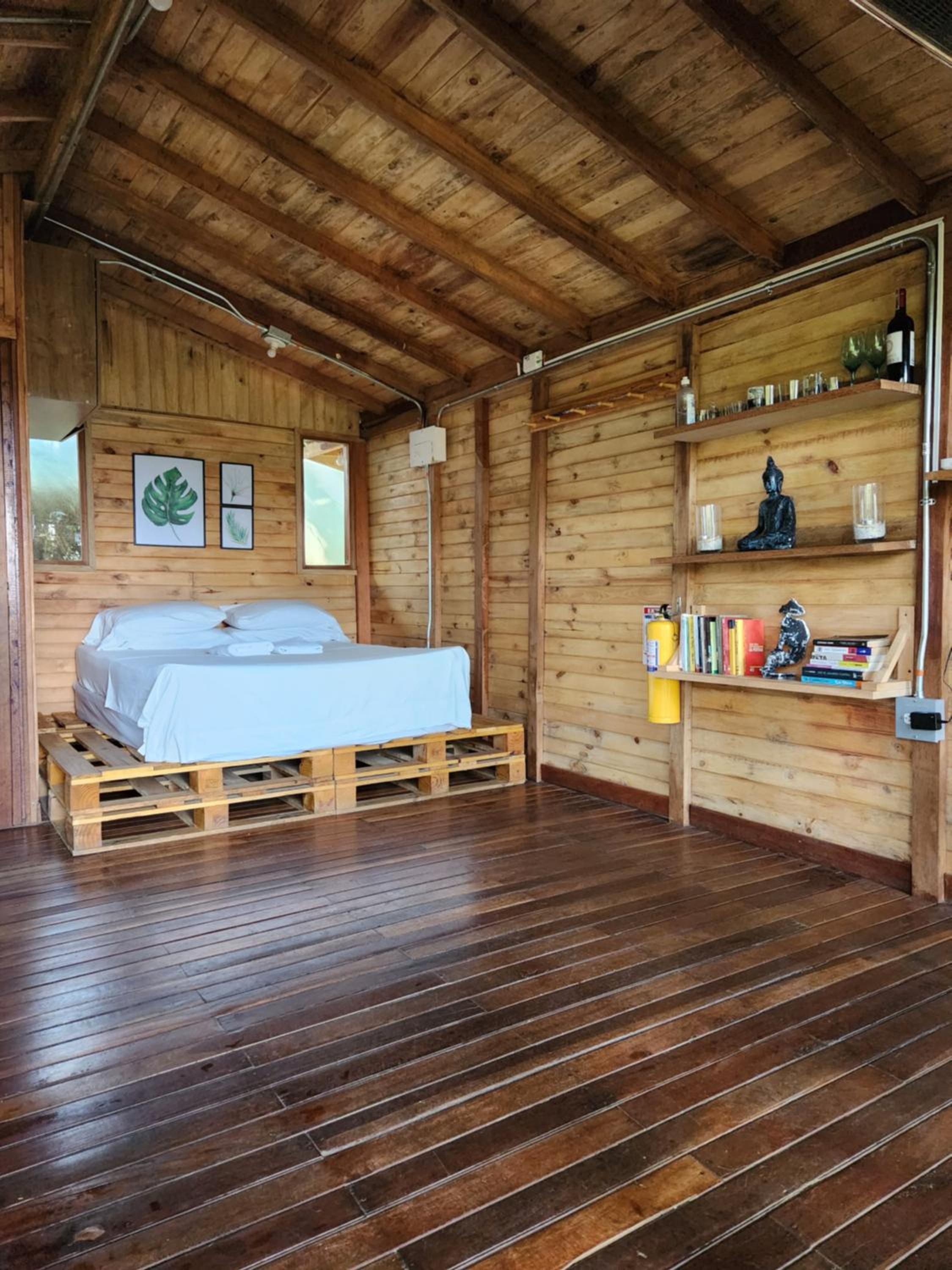 Cabaña en Medio del Bosque con Jacuzzi - Santa Elena