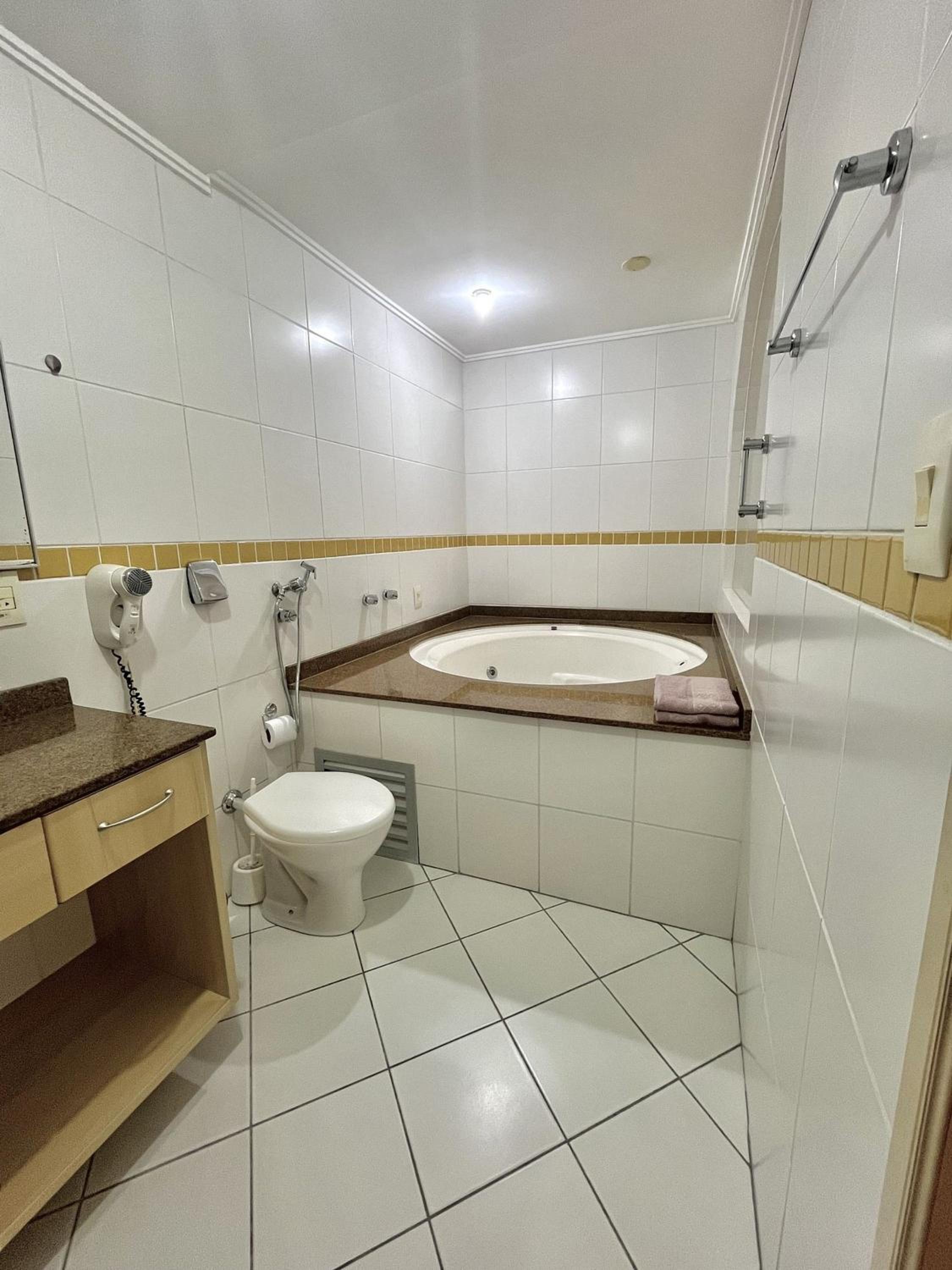 Saint Sebastian Flat 602- Com Hidro! até 3 pessoas, Duplex, no centro