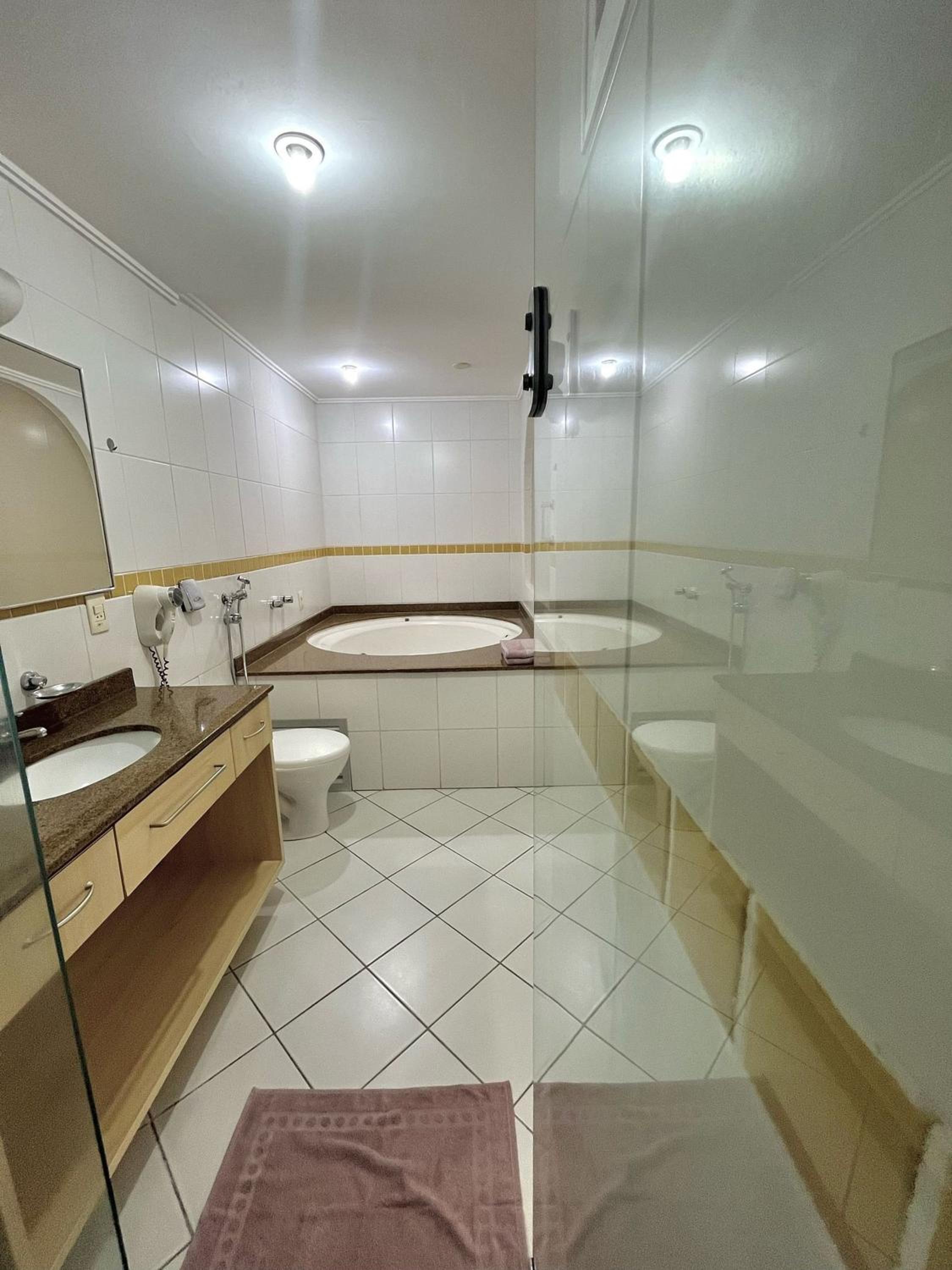 Saint Sebastian Flat 602- Com Hidro! até 3 pessoas, Duplex, no centro