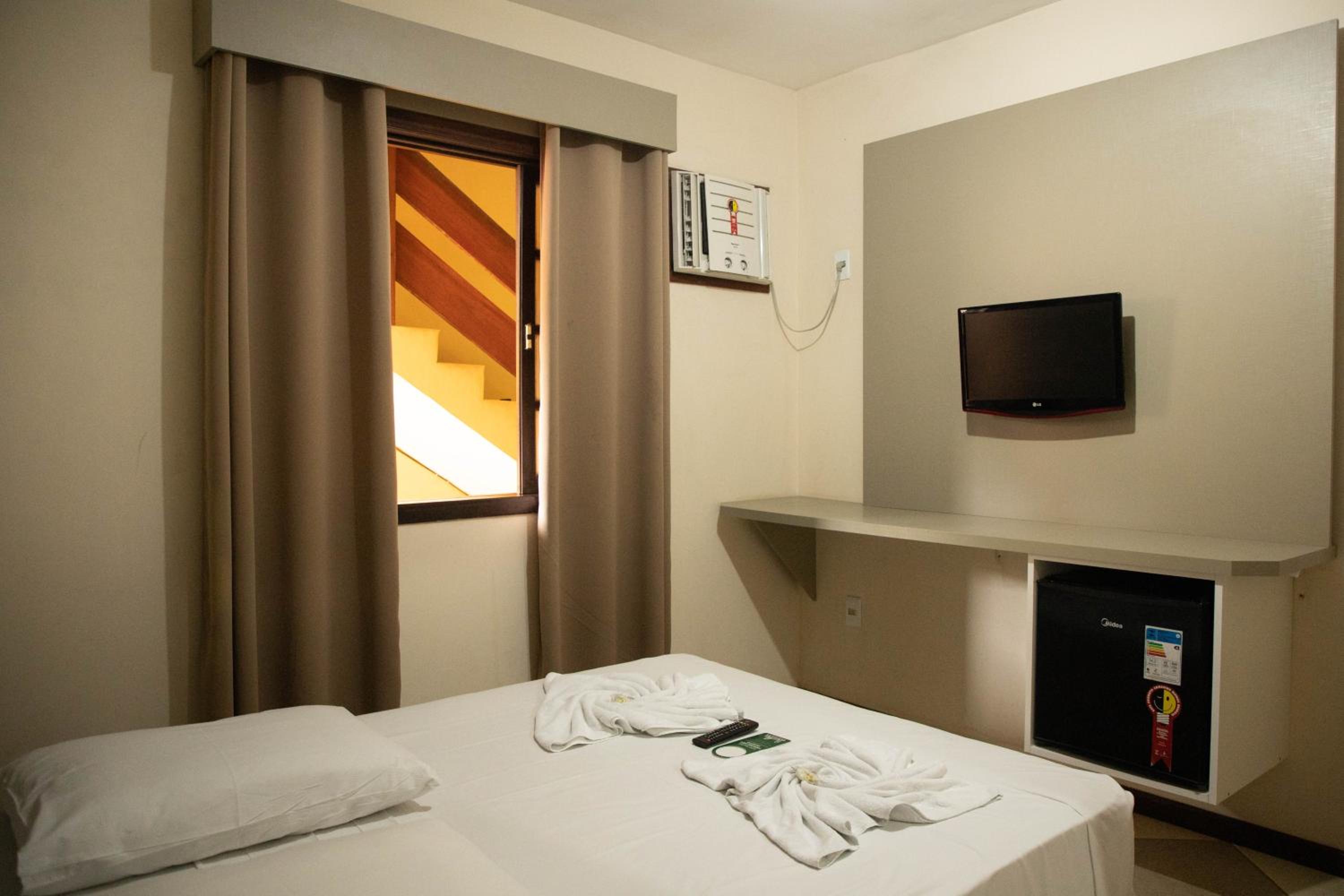 Lonier Praia Inn Flats