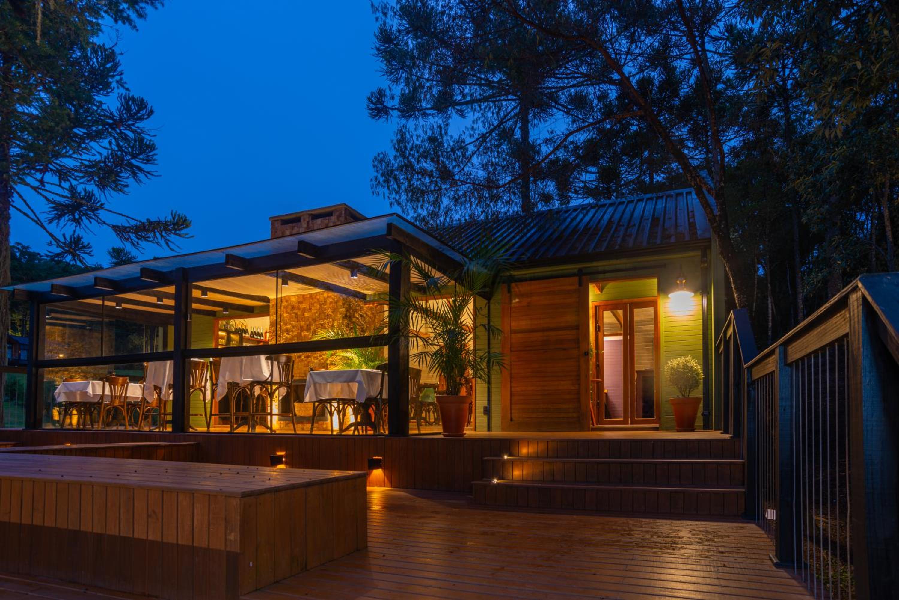 Green Barn Hotel & Bistro