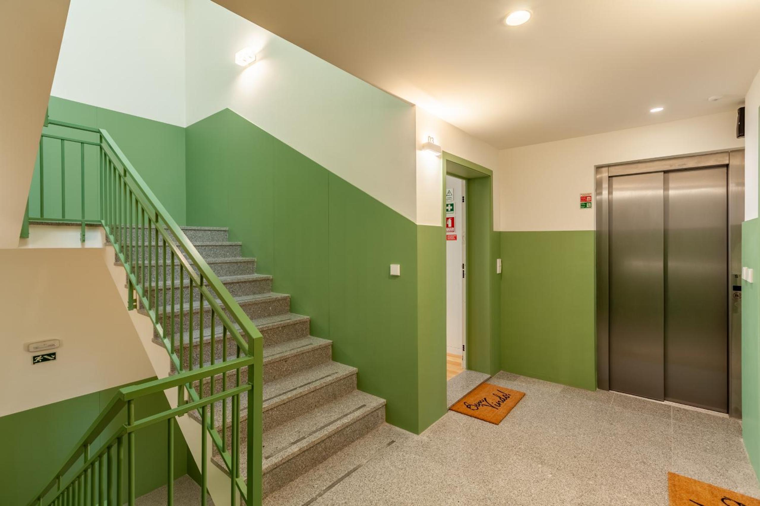Savvy Signature Apartments