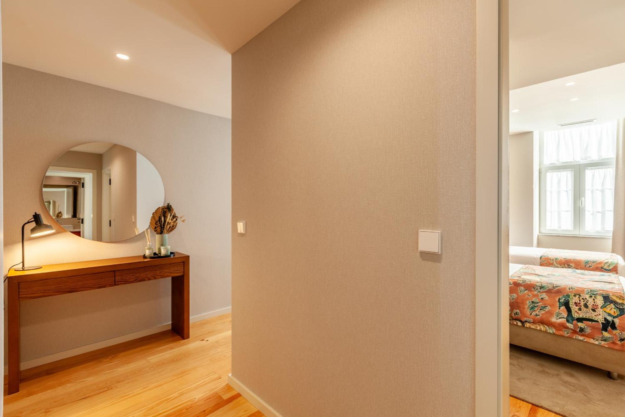 Savvy Signature Apartments