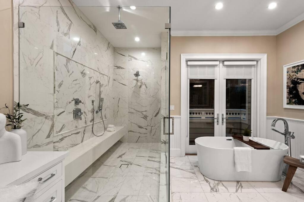 Exquisite · Elegant · Luxe · LA Upscale Retreat!
