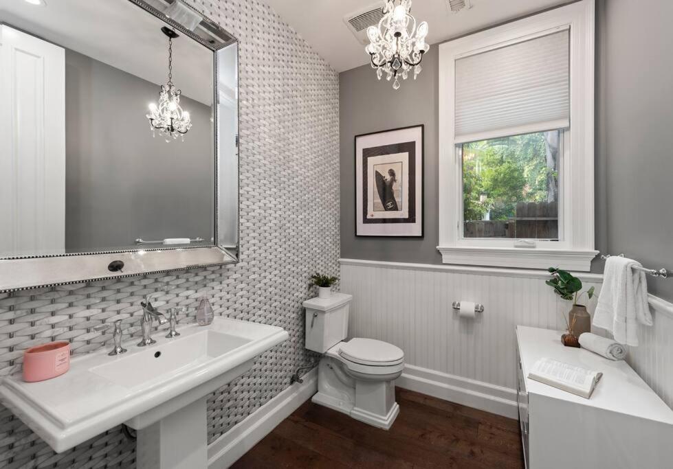 Exquisite · Elegant · Luxe · LA Upscale Retreat!