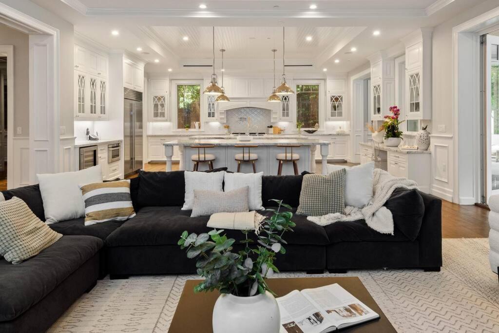 Exquisite · Elegant · Luxe · LA Upscale Retreat!