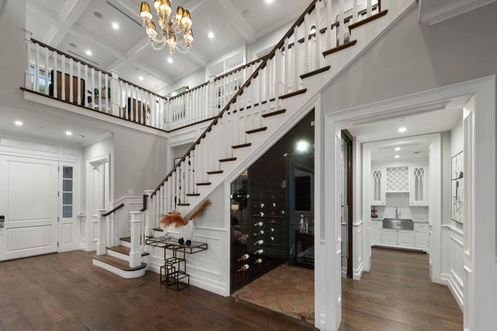 Exquisite · Elegant · Luxe · LA Upscale Retreat!
