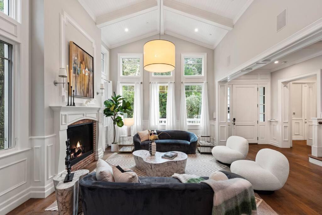Exquisite · Elegant · Luxe · LA Upscale Retreat!