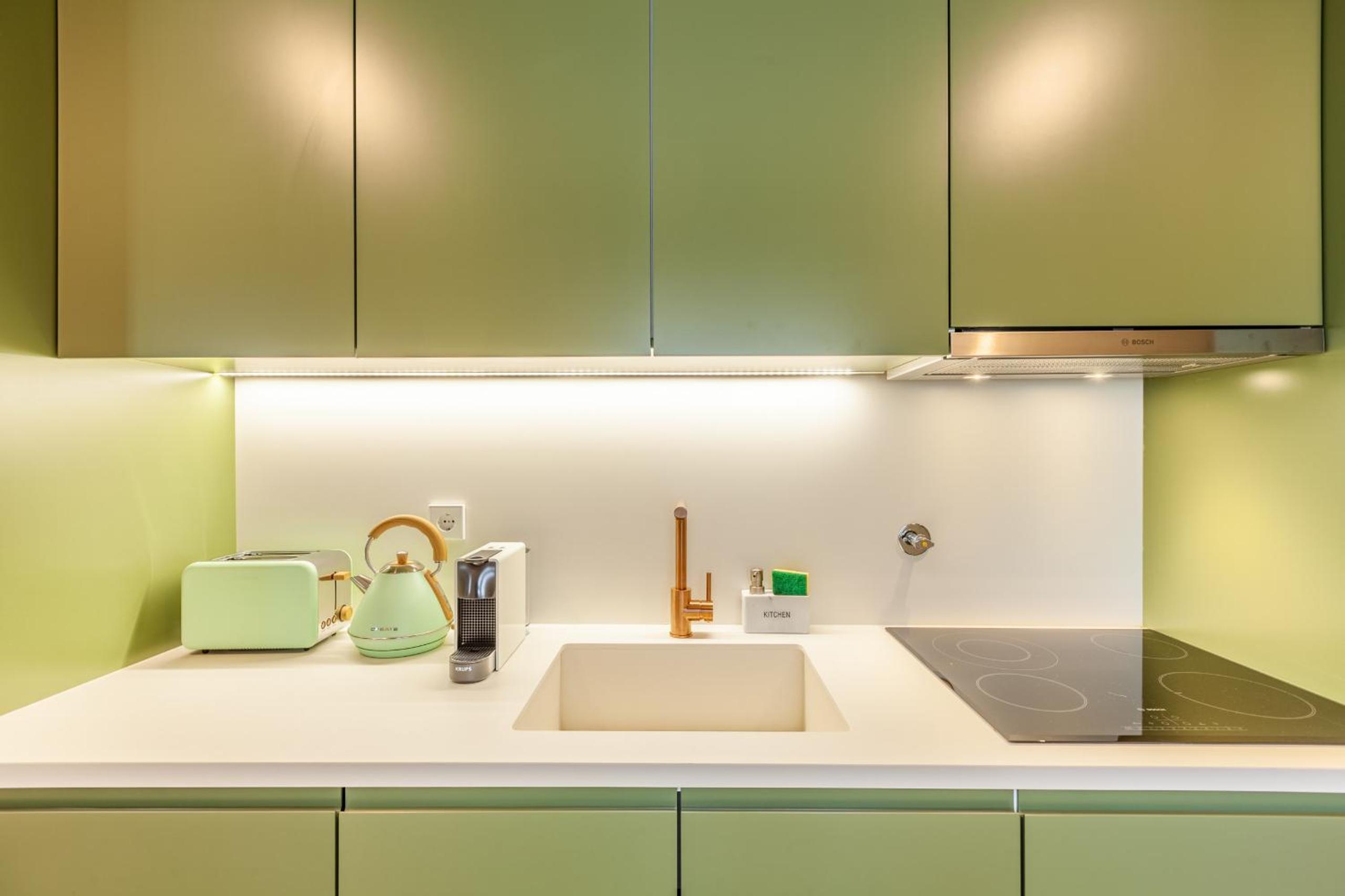 Savvy Signature Apartments