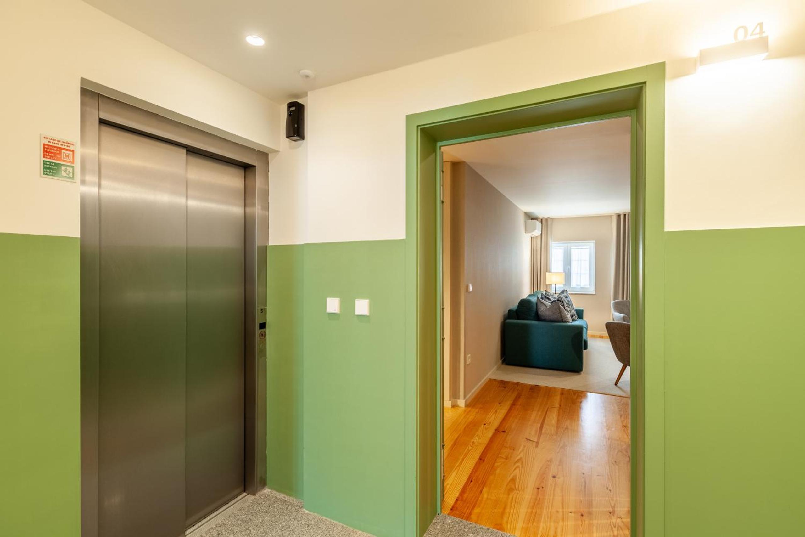 Savvy Signature Apartments