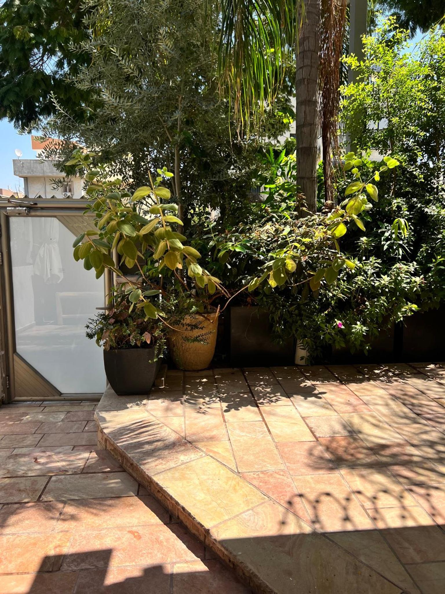 Saloniky Garden