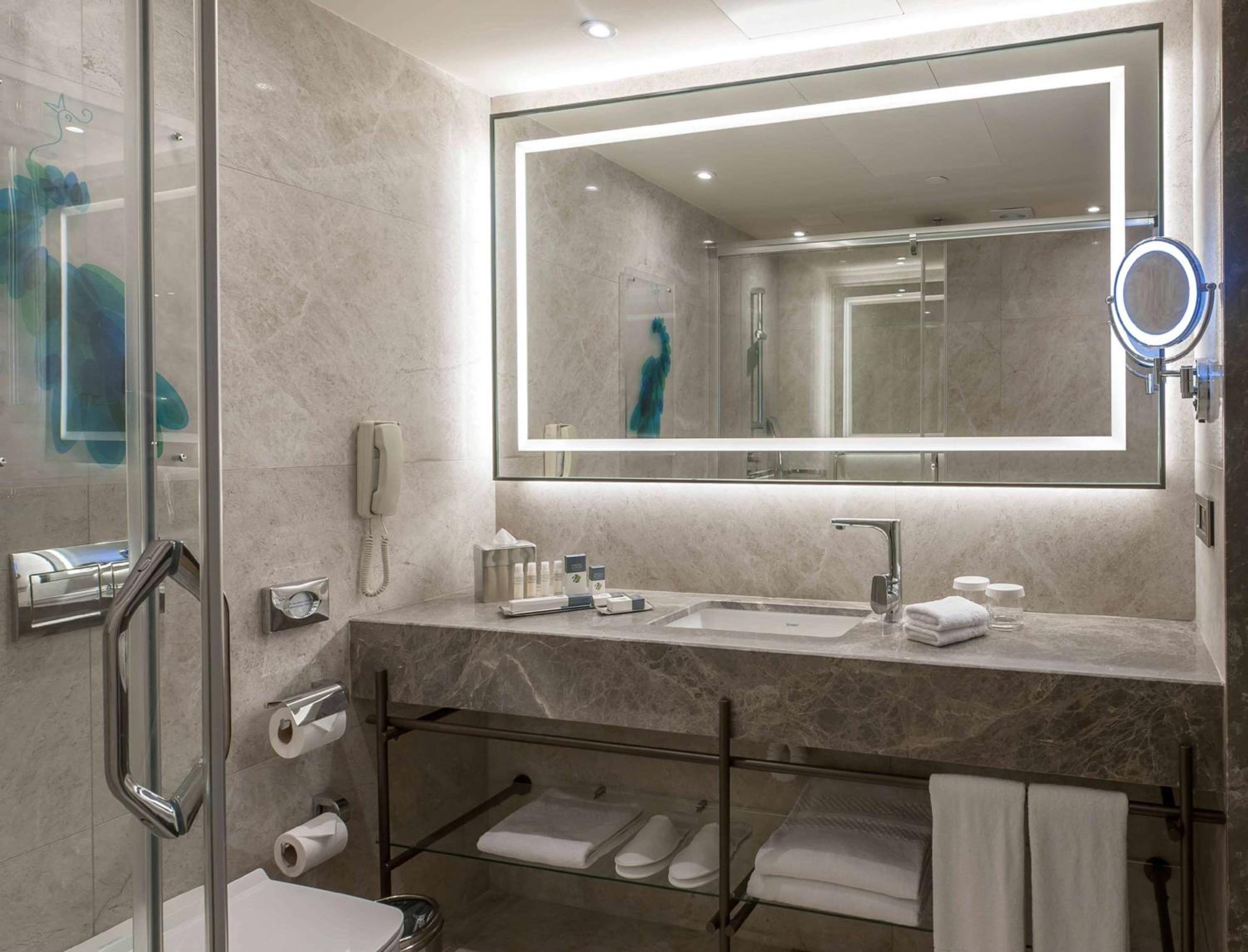DoubleTree by Hilton Istanbul - Sirkeci - Image 63
