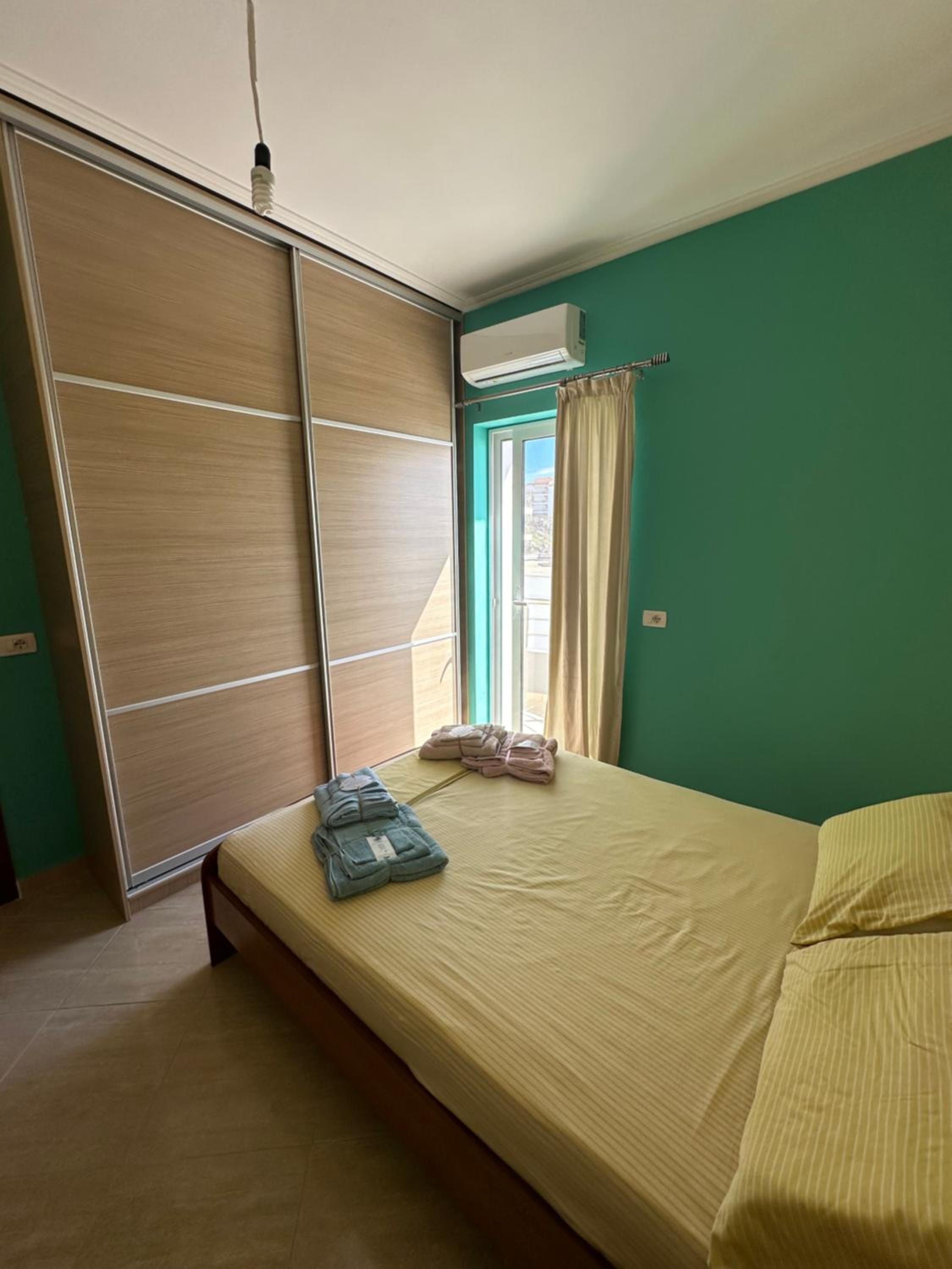 Aleksander Apartment