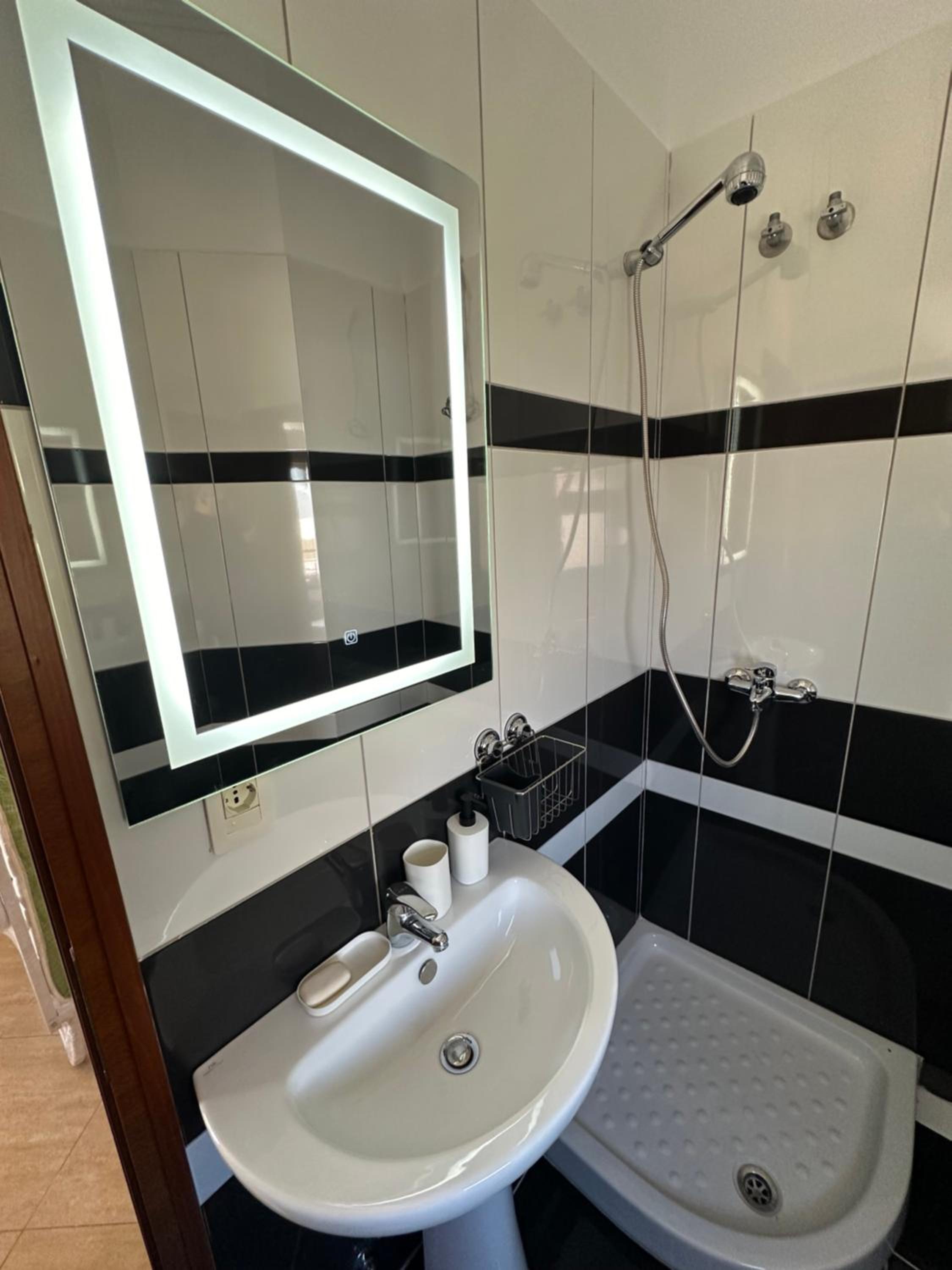Aleksander Apartment