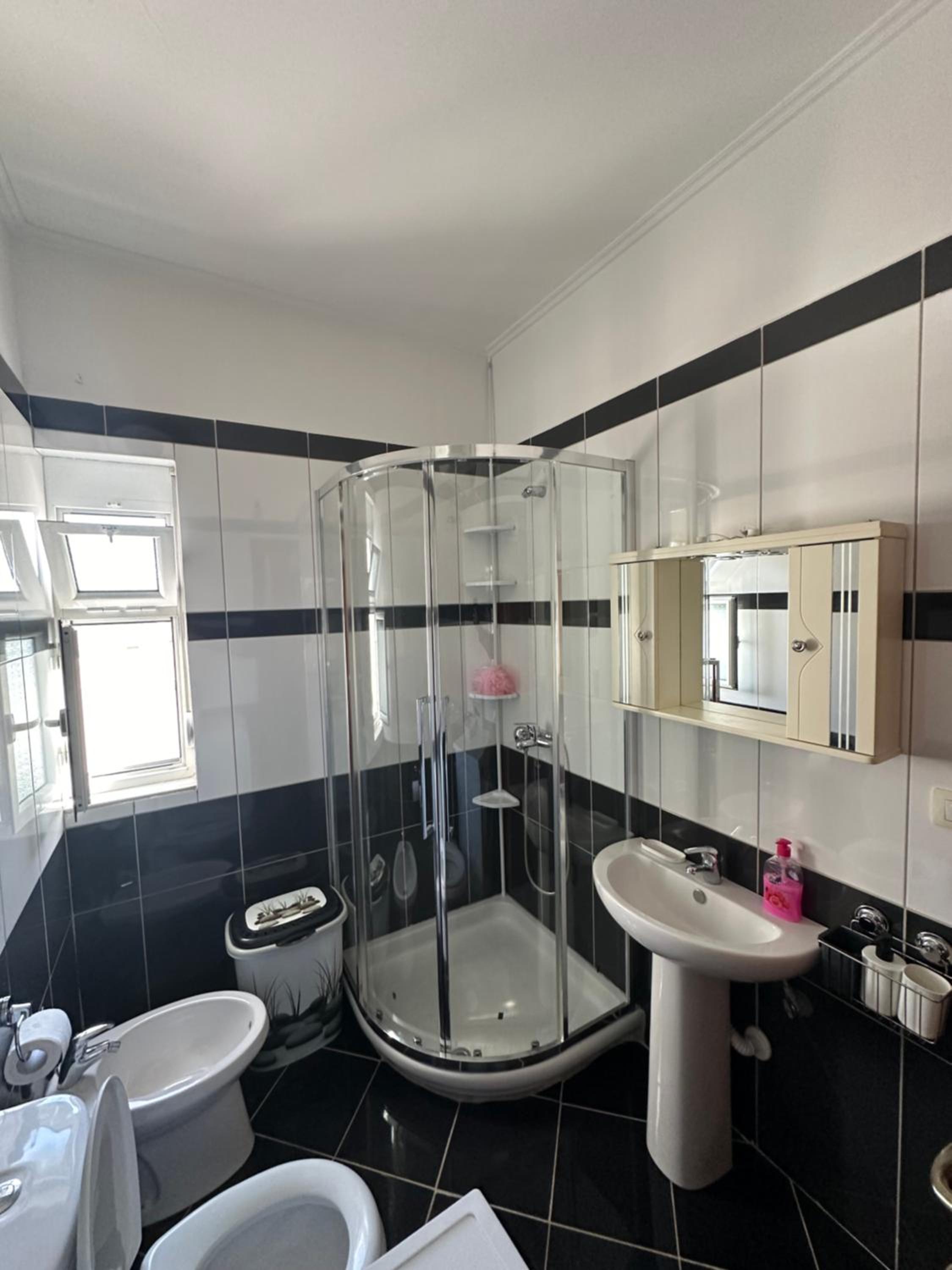 Aleksander Apartment