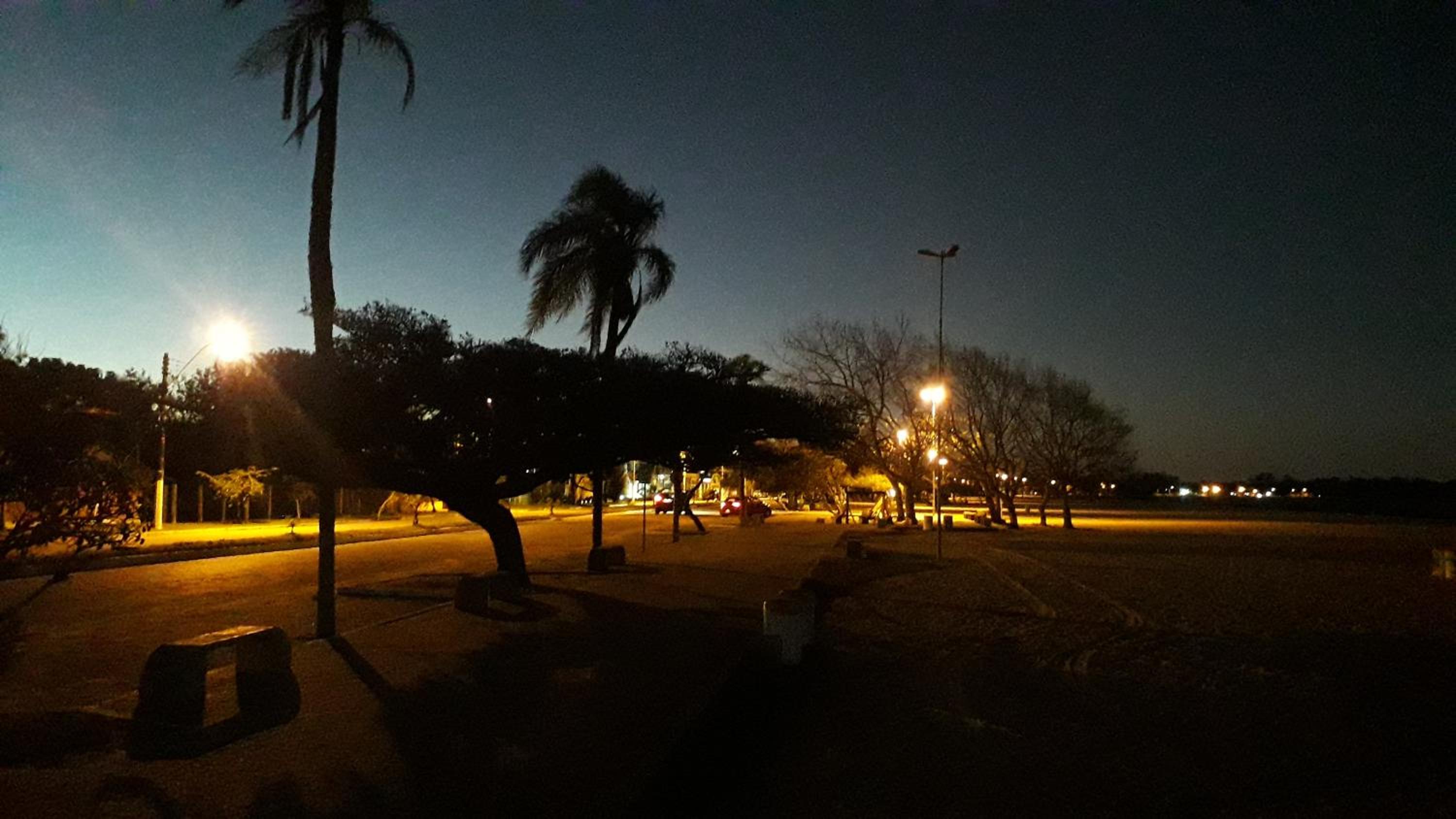 Sobrado na Praia do Laranjal