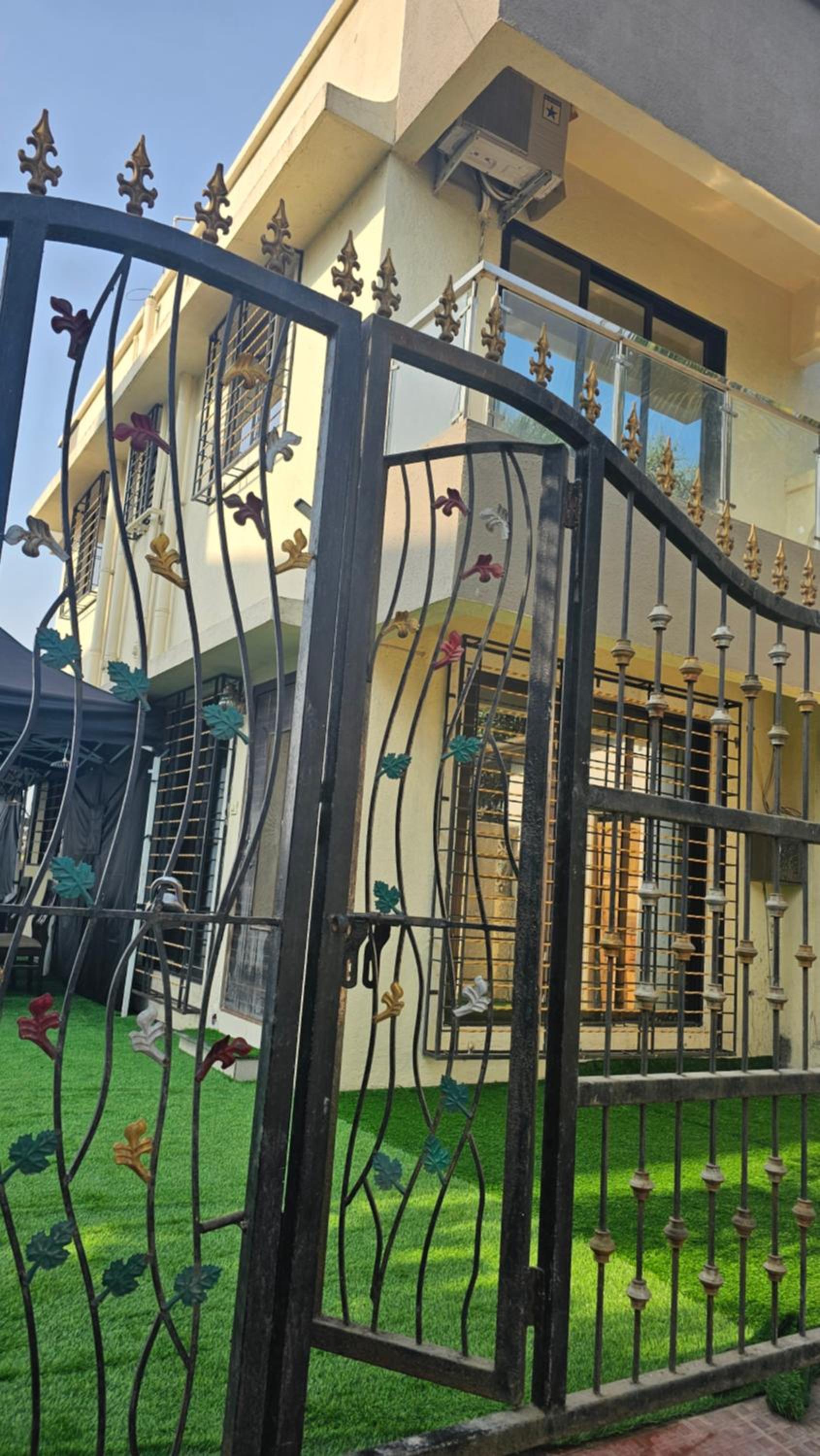 Mini Villa