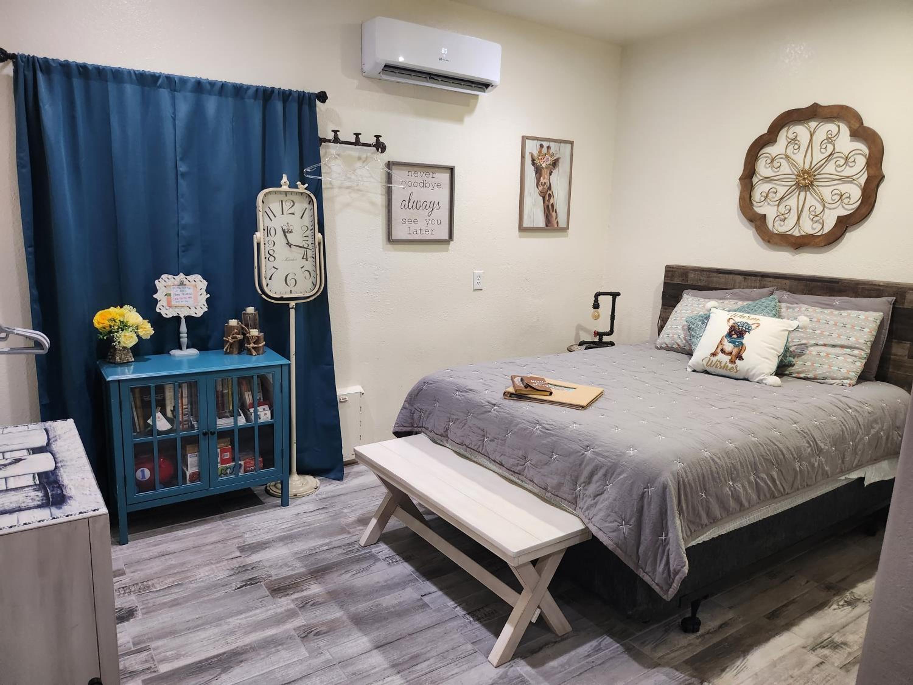 Be our guest studio