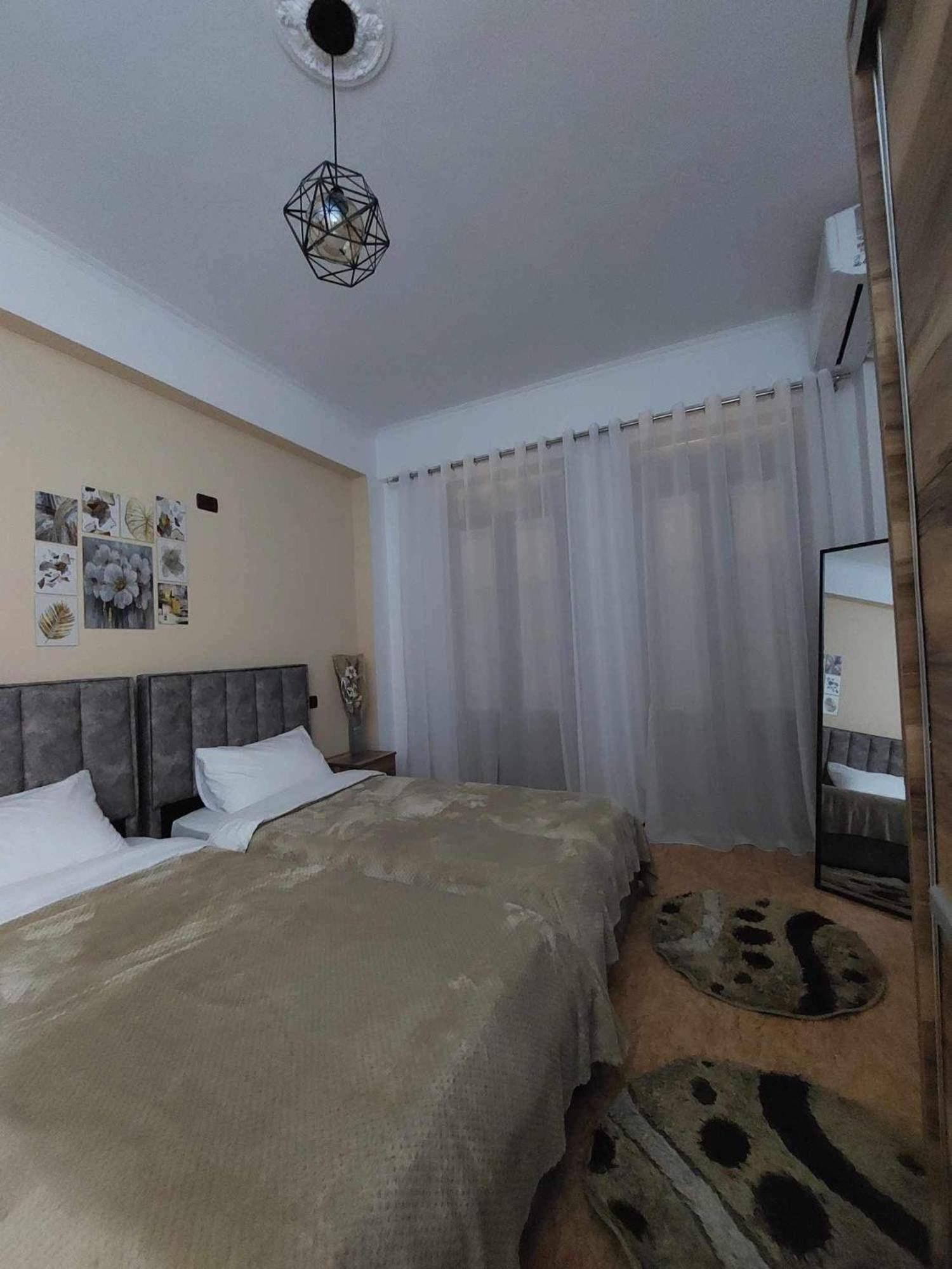 Godard Apartments