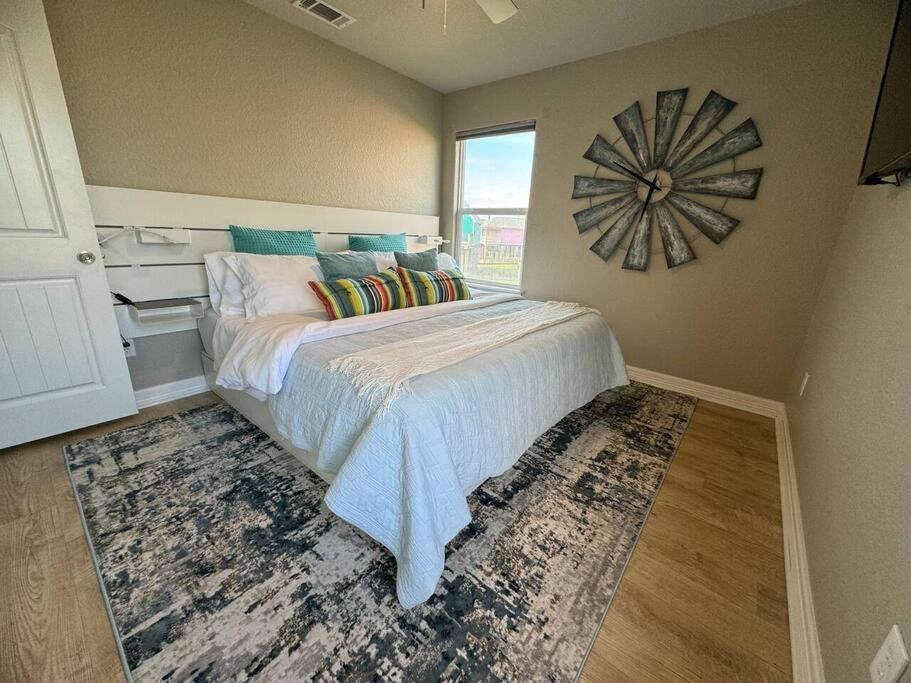 Private beach access -360 Water Views - Upscale home - Second Row view 2