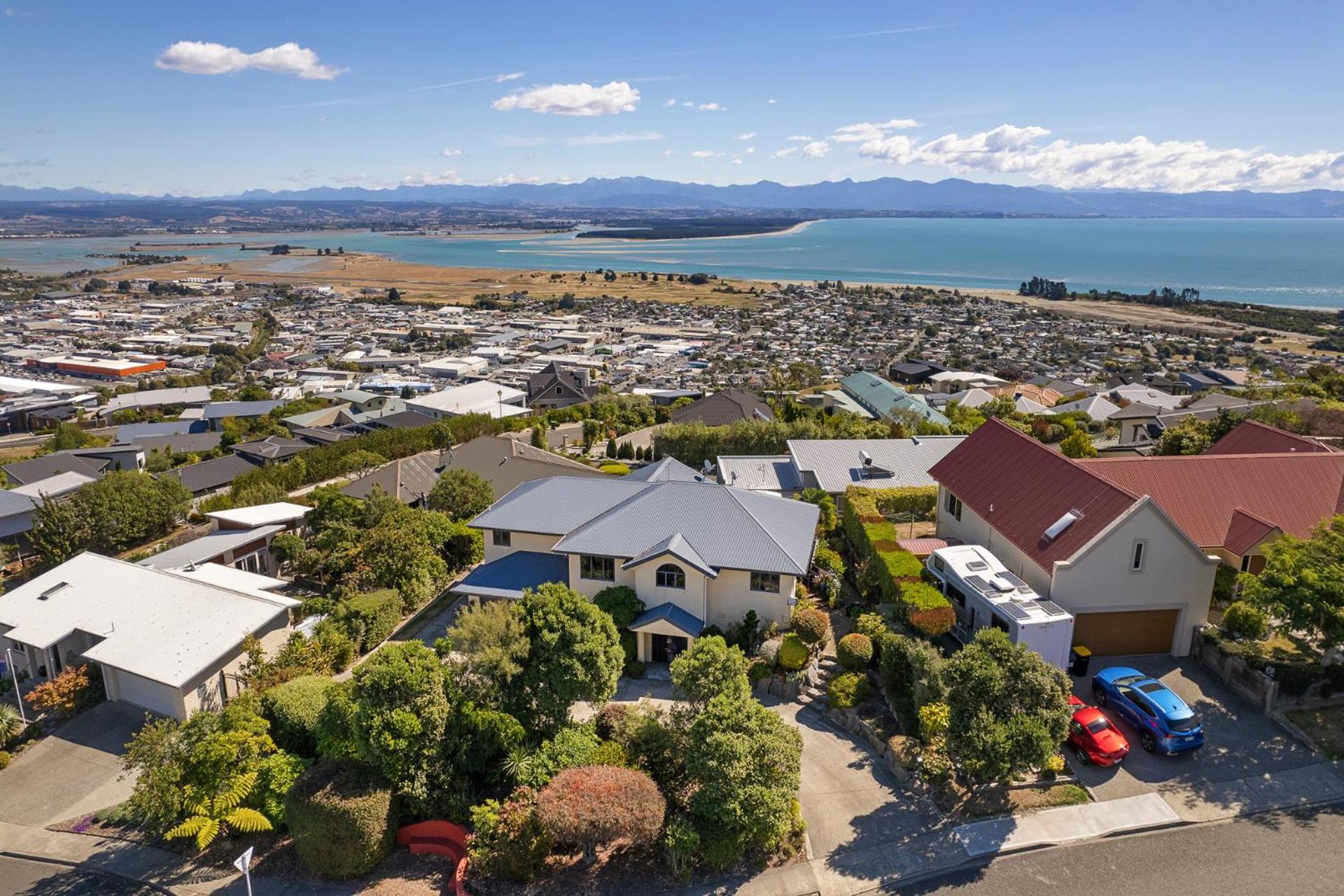 Jacaranda - Views over Tasman Bay