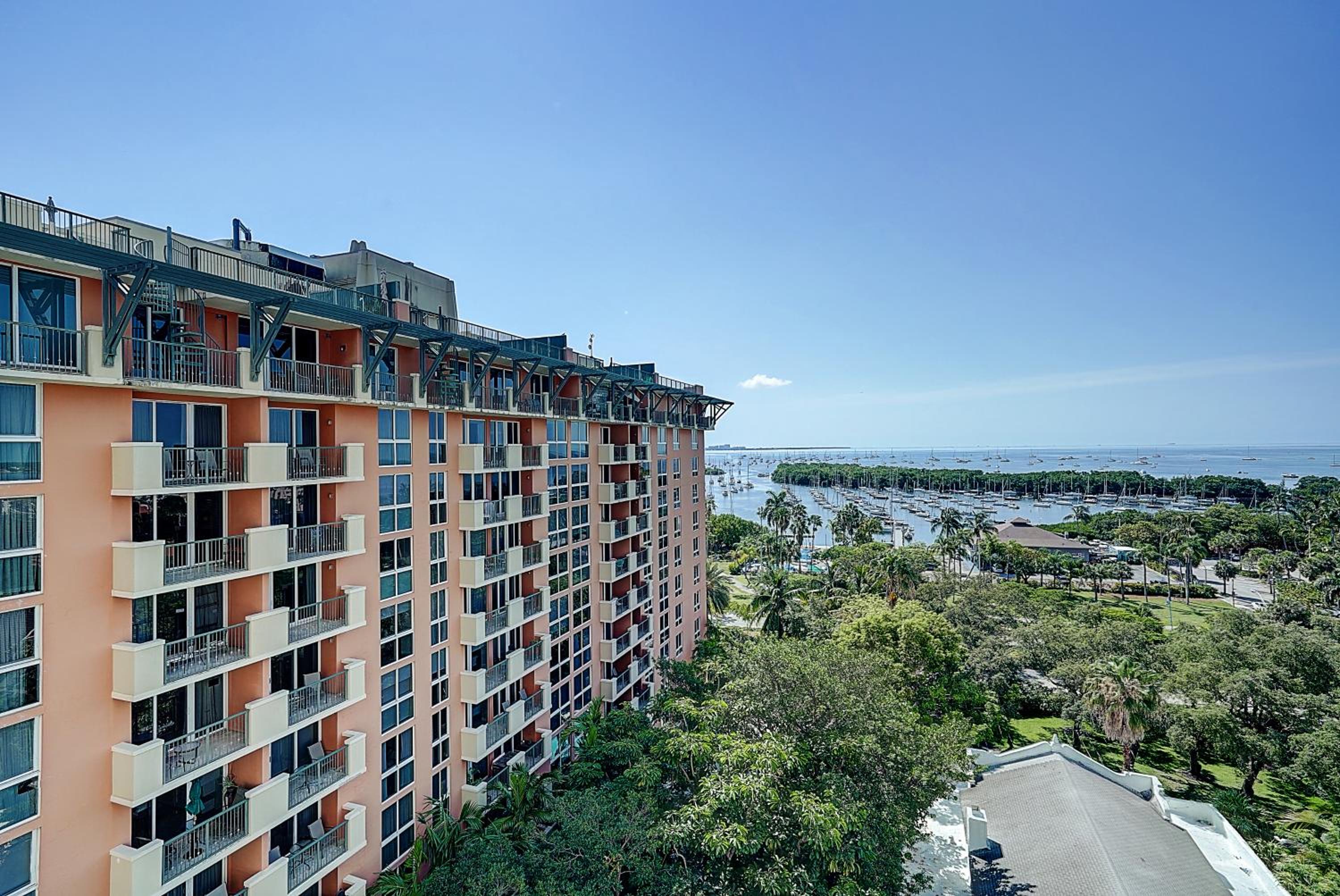 Coconut Grove Retreat 1 bedroom apartment with Bay views