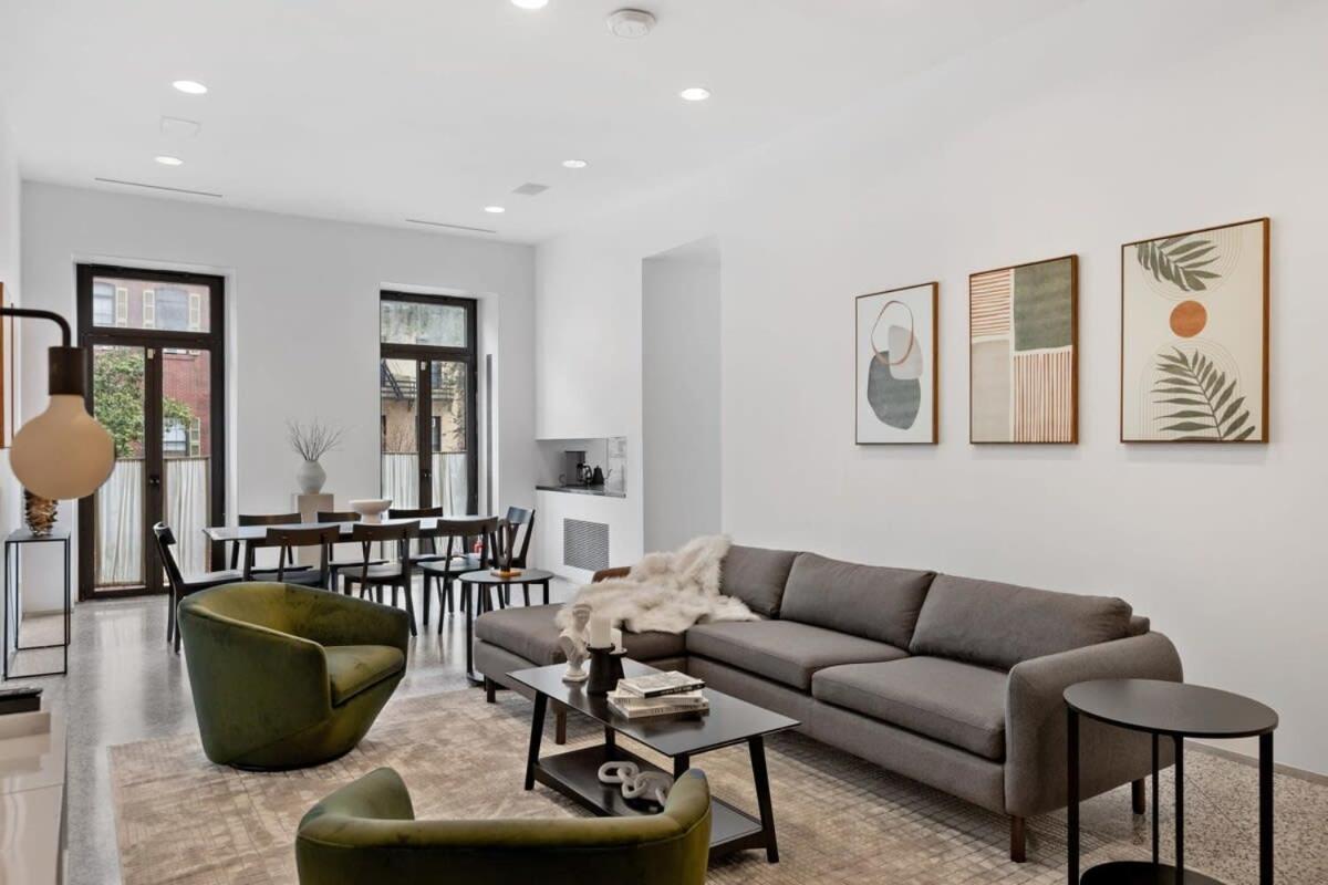 Chelsea Canvas II by RoveTravel Large 3BR Duplex